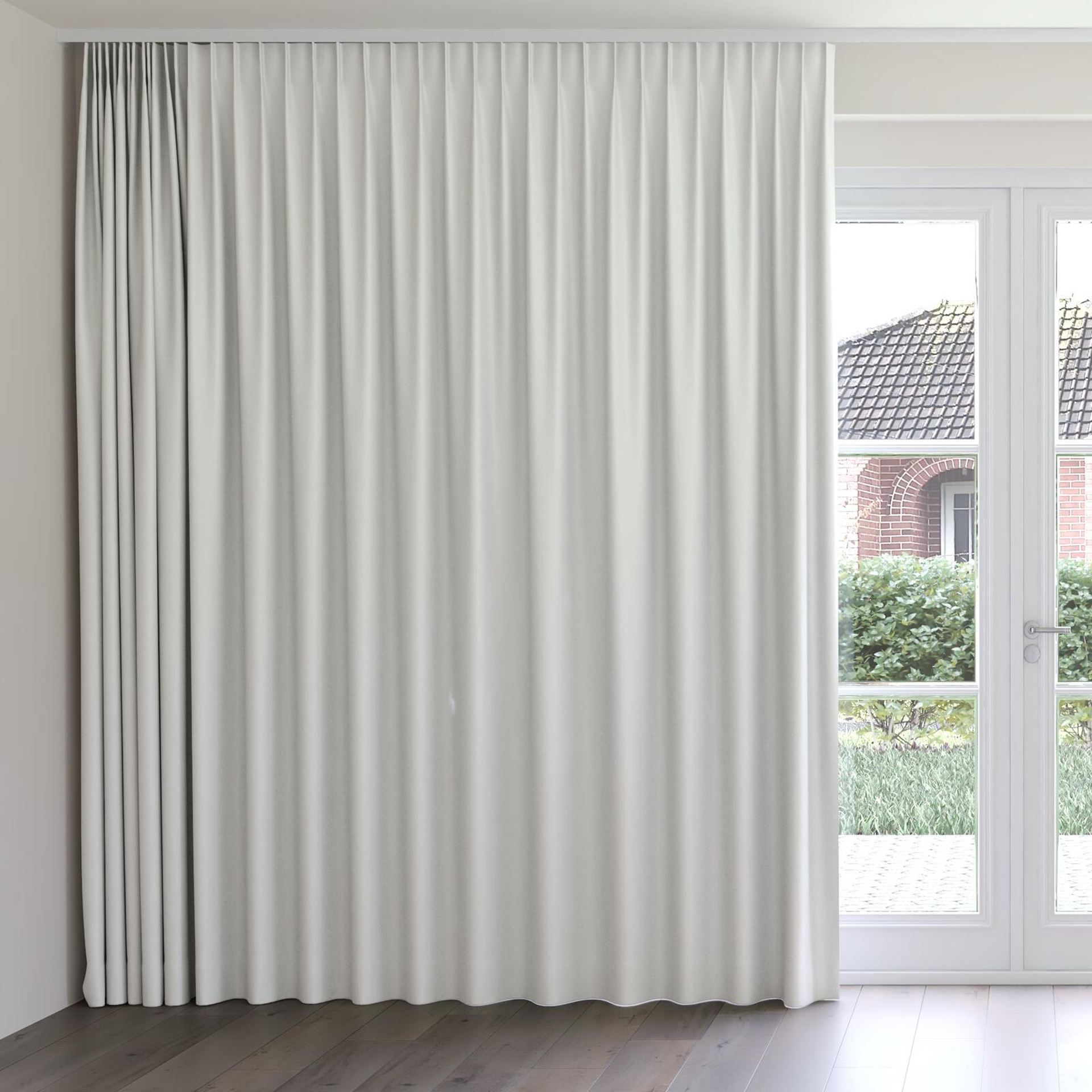 Front view of Dream Weaver 300 Micro, on curtain rail