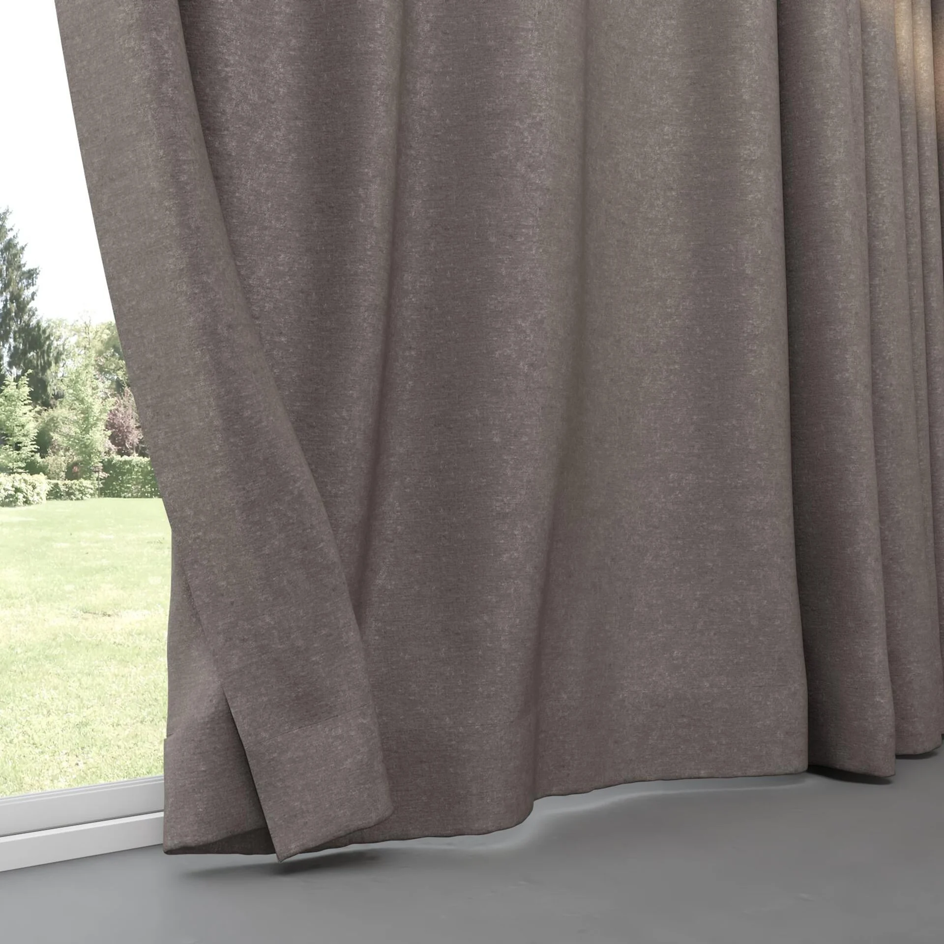 Bottom view of Drama Excalibur, pinch pleat