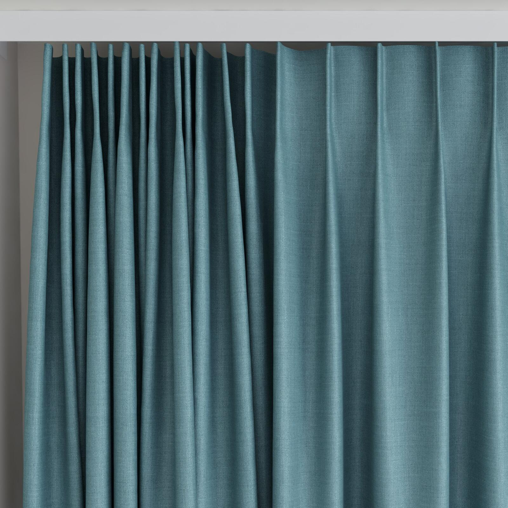 Top view of Keystone Scuba, on curtain rail