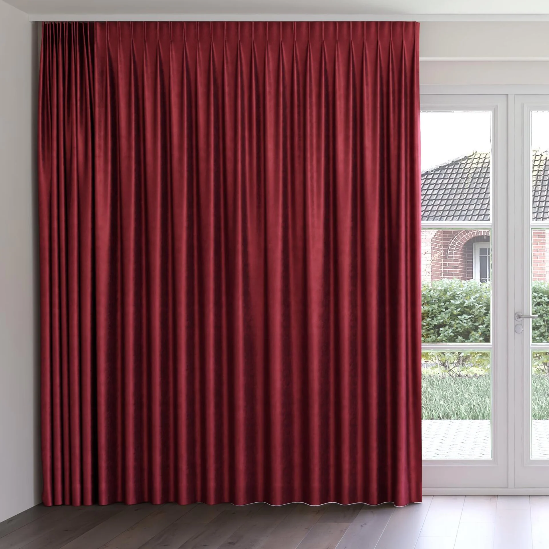 Front view of Fizz Bordeaux, on curtain rail