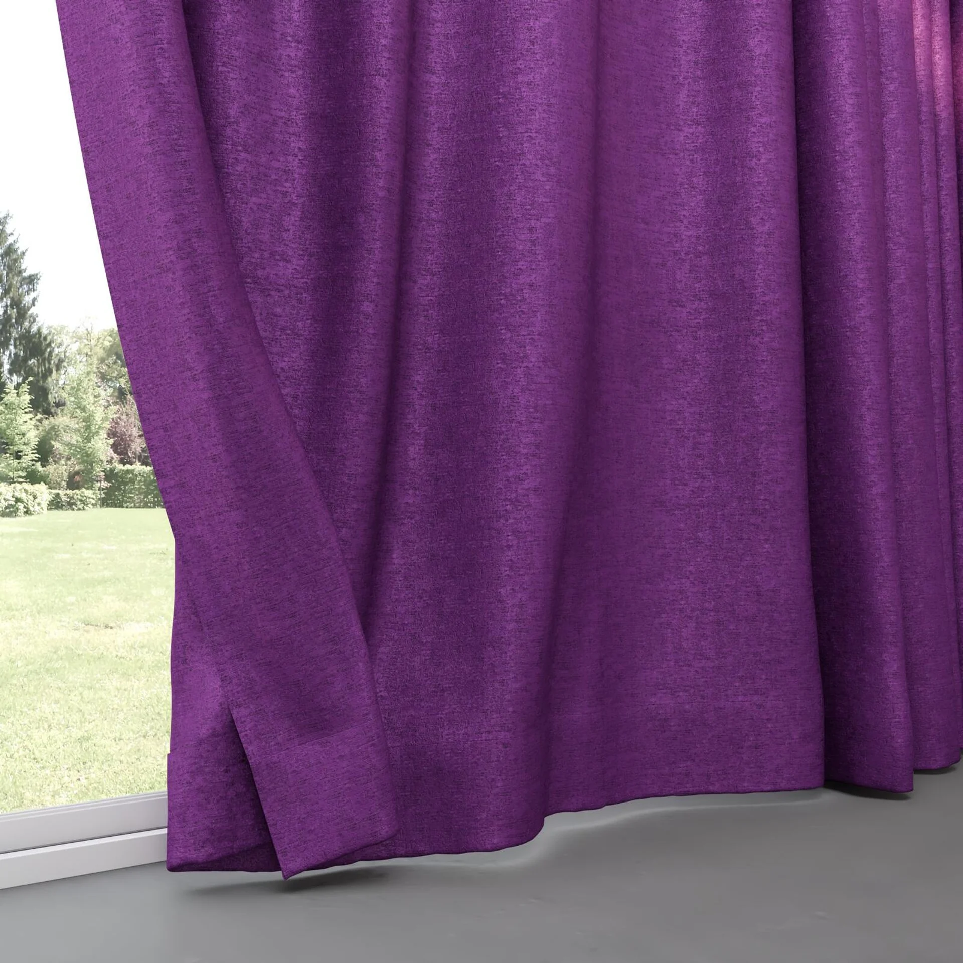 Bottom view of Hug Violet, pinch pleat