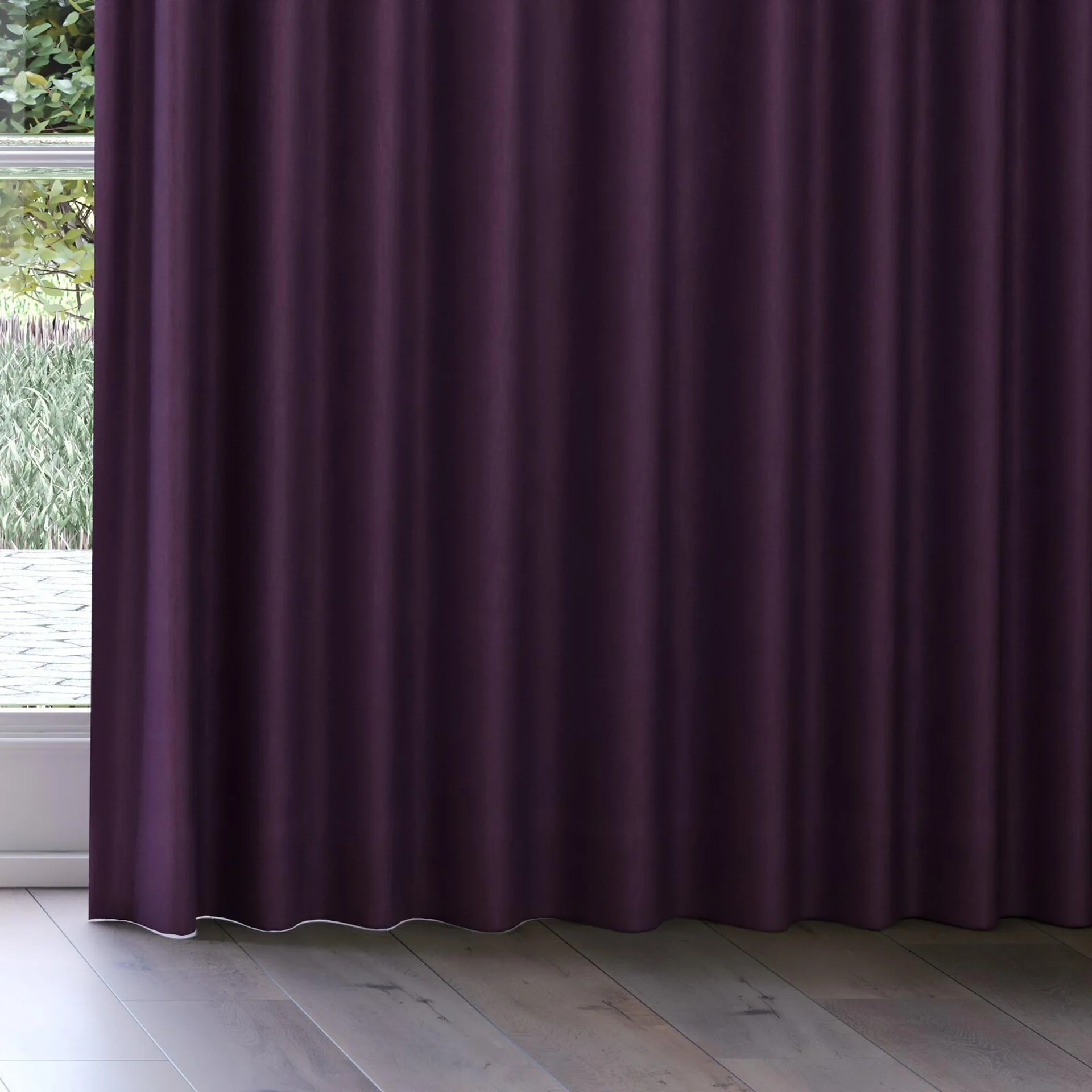 Bottom view of Lech Plum, on curtain rail