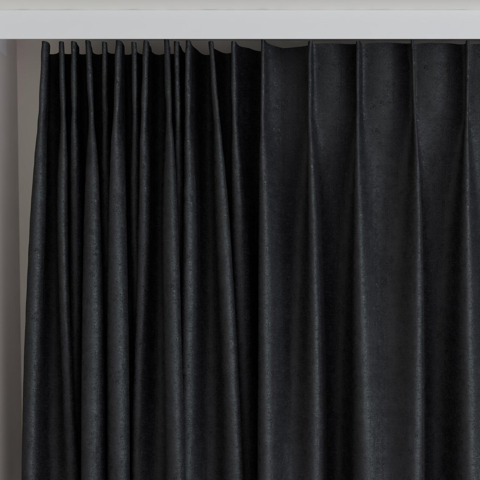 Top view of Hug Onyx, on curtain rail