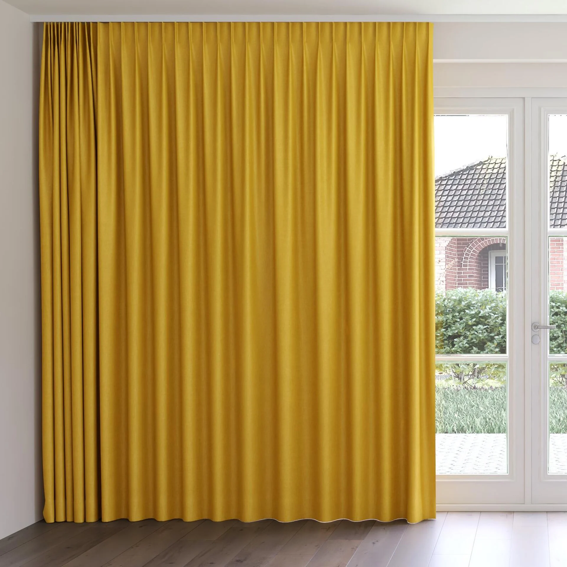 Front view of Bronco Gold, on curtain rail