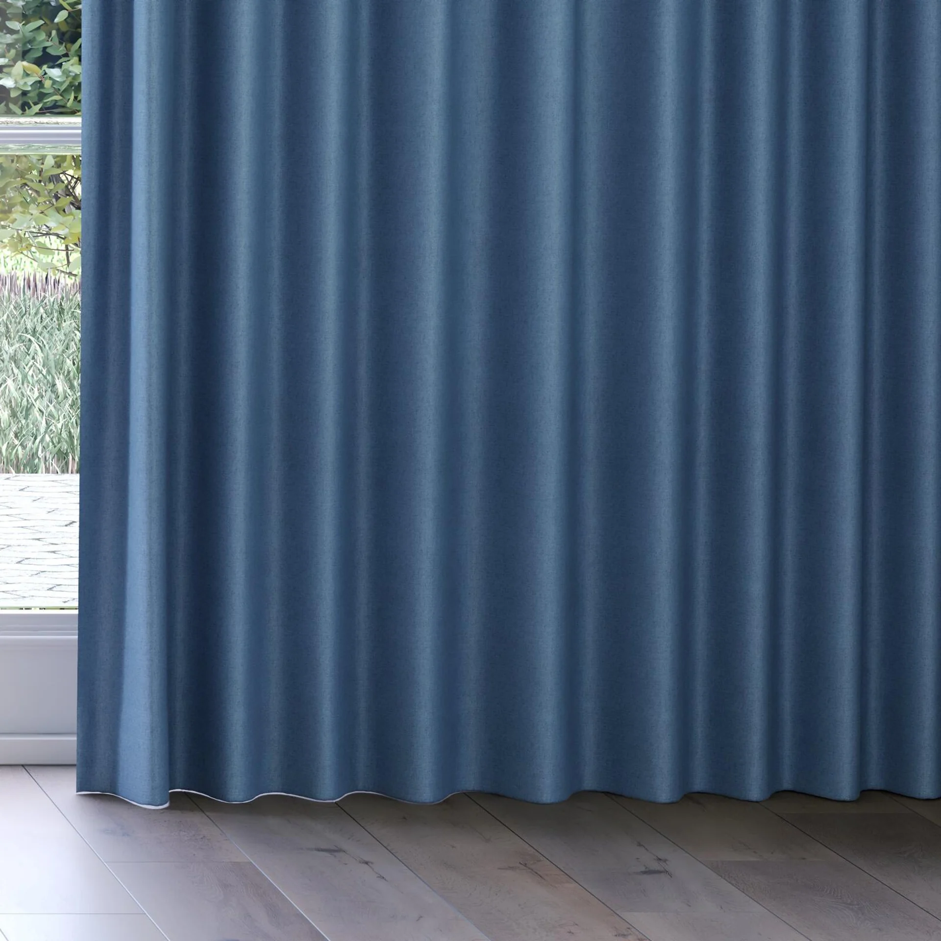 Bottom view of Liberate Cadet, on curtain rail