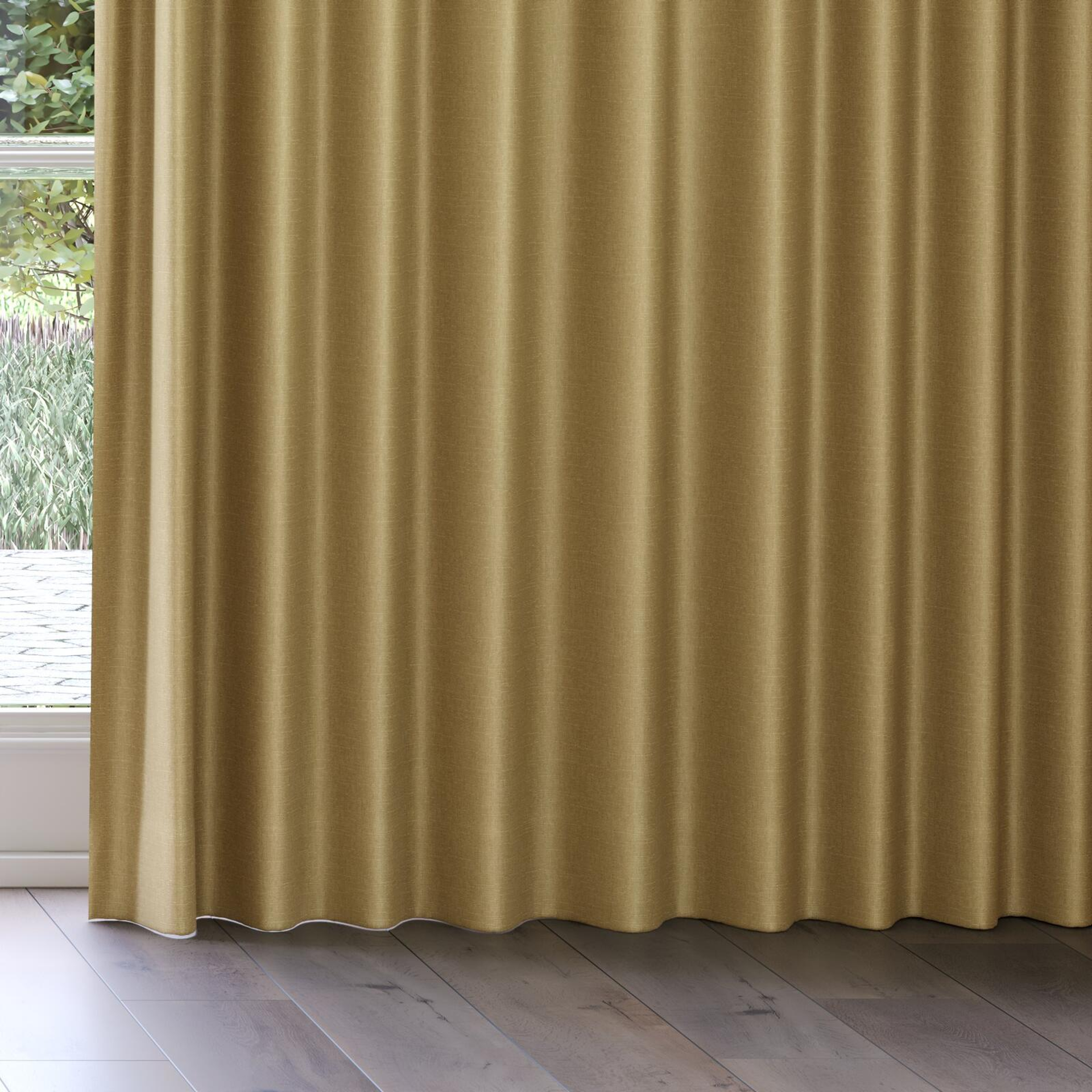 Bottom view of Tonga Straw, on curtain rail