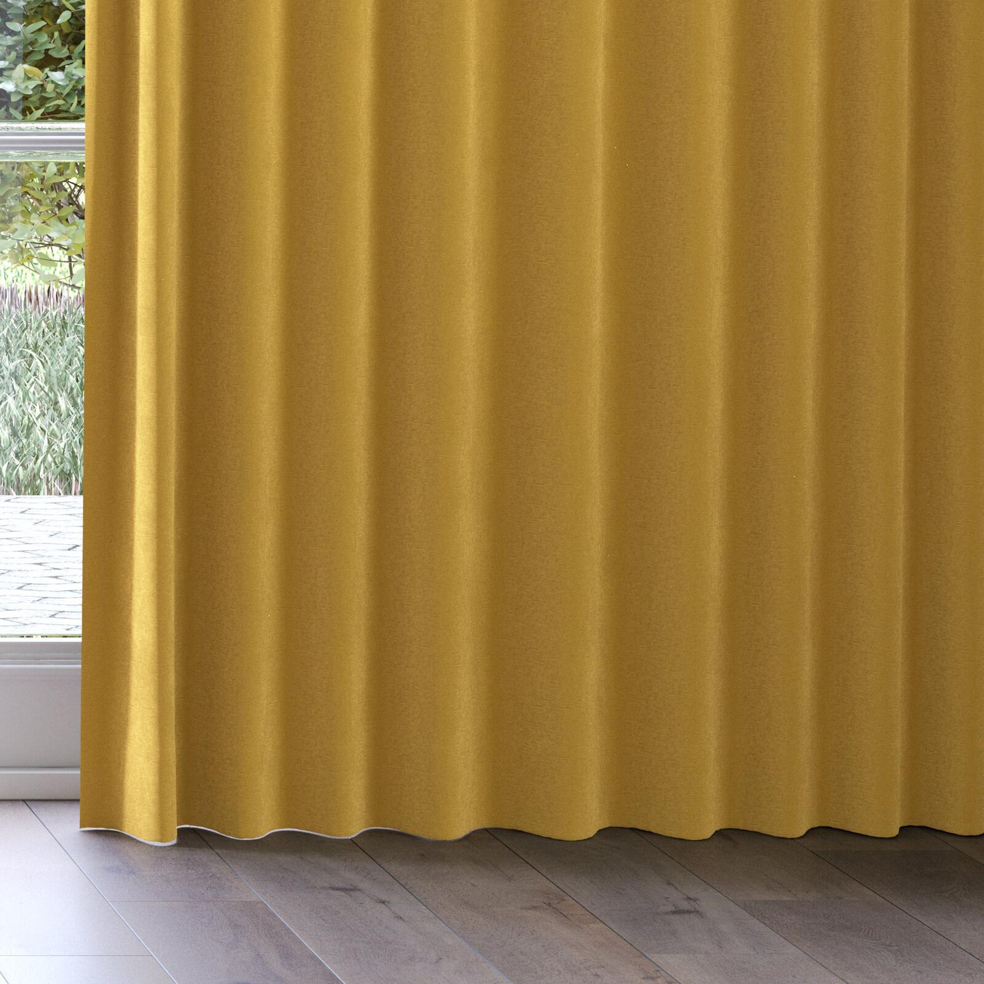 Bottom view of Moon Gold, on curtain rail
