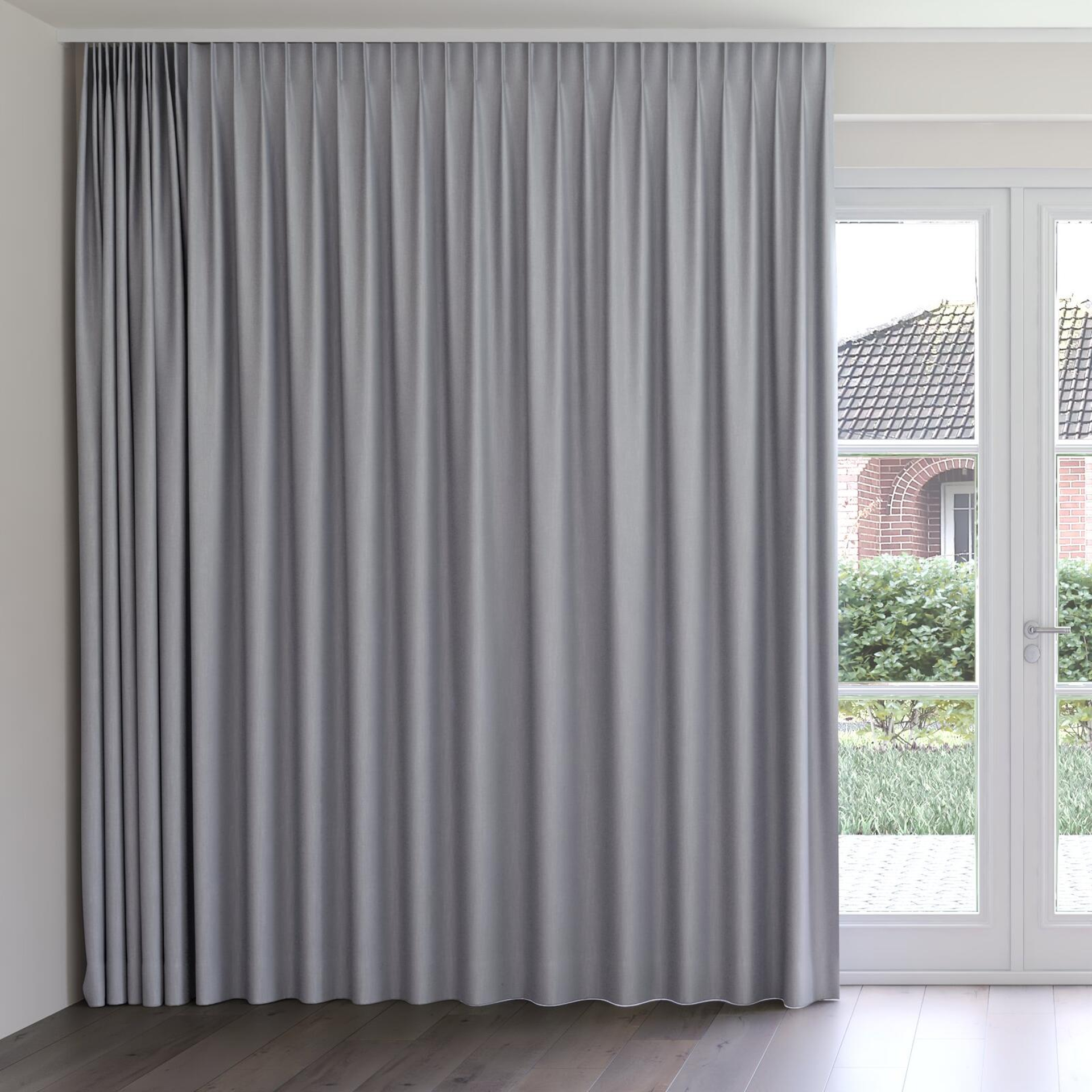 Front view of Bavaria Cloud, on curtain rail