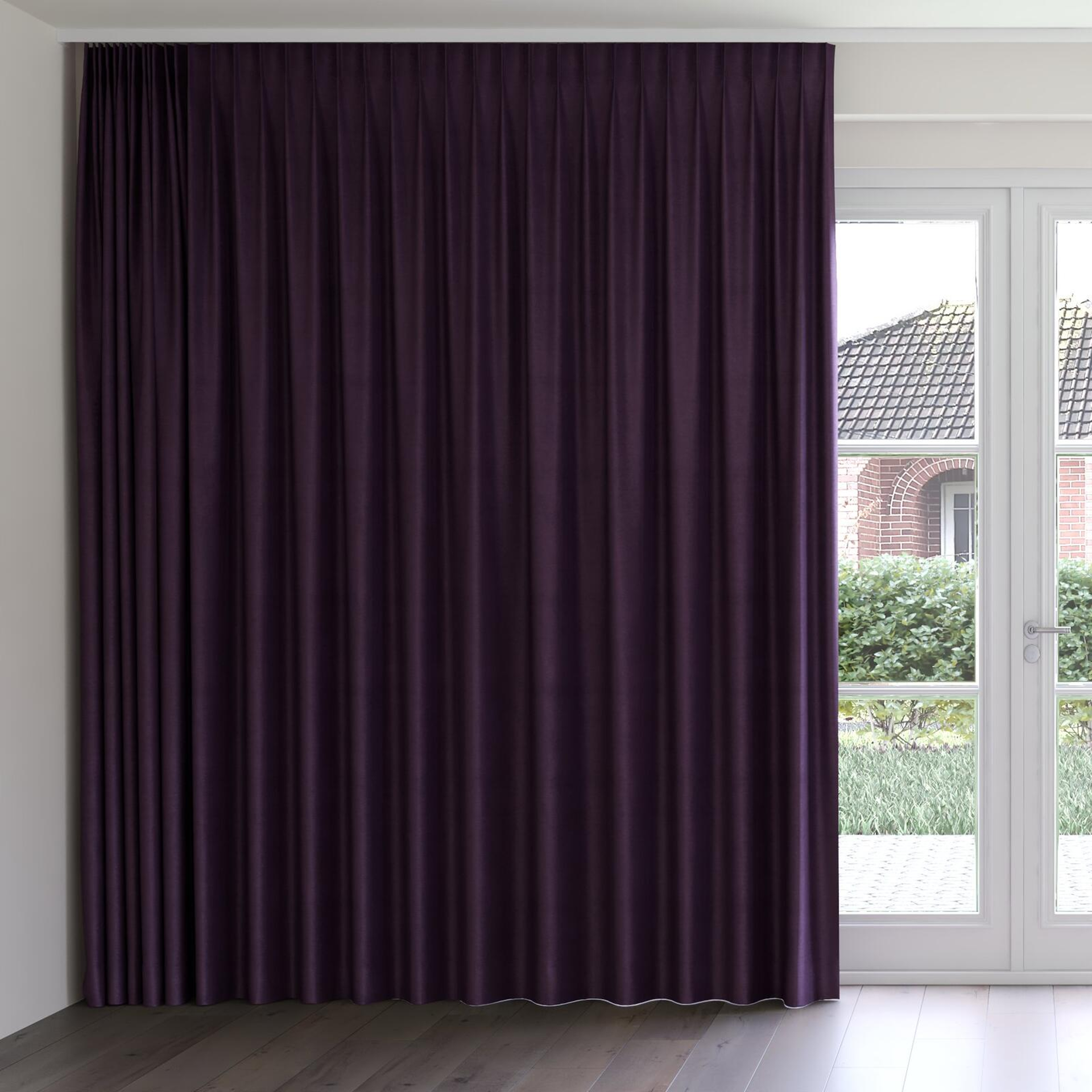 Front view of Baron Plum, on curtain rail
