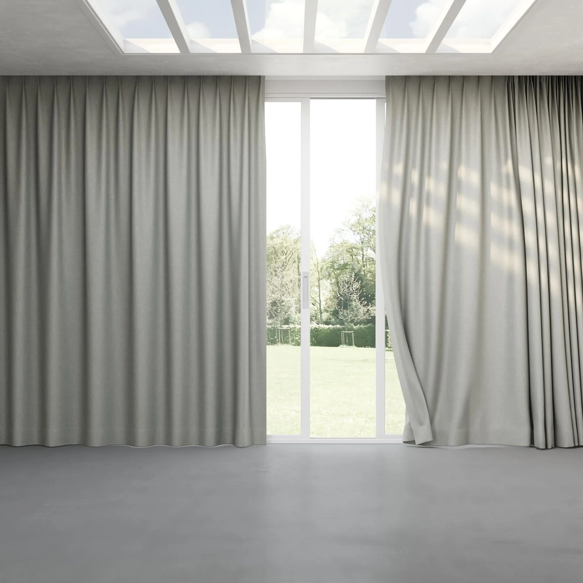 Full view of Perfecto Aluminium, pinch pleat