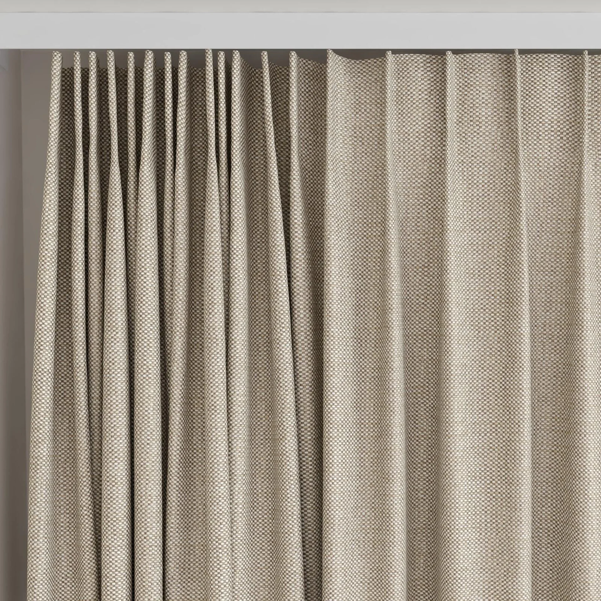 Top view of Astro Chinchilla, on curtain rail