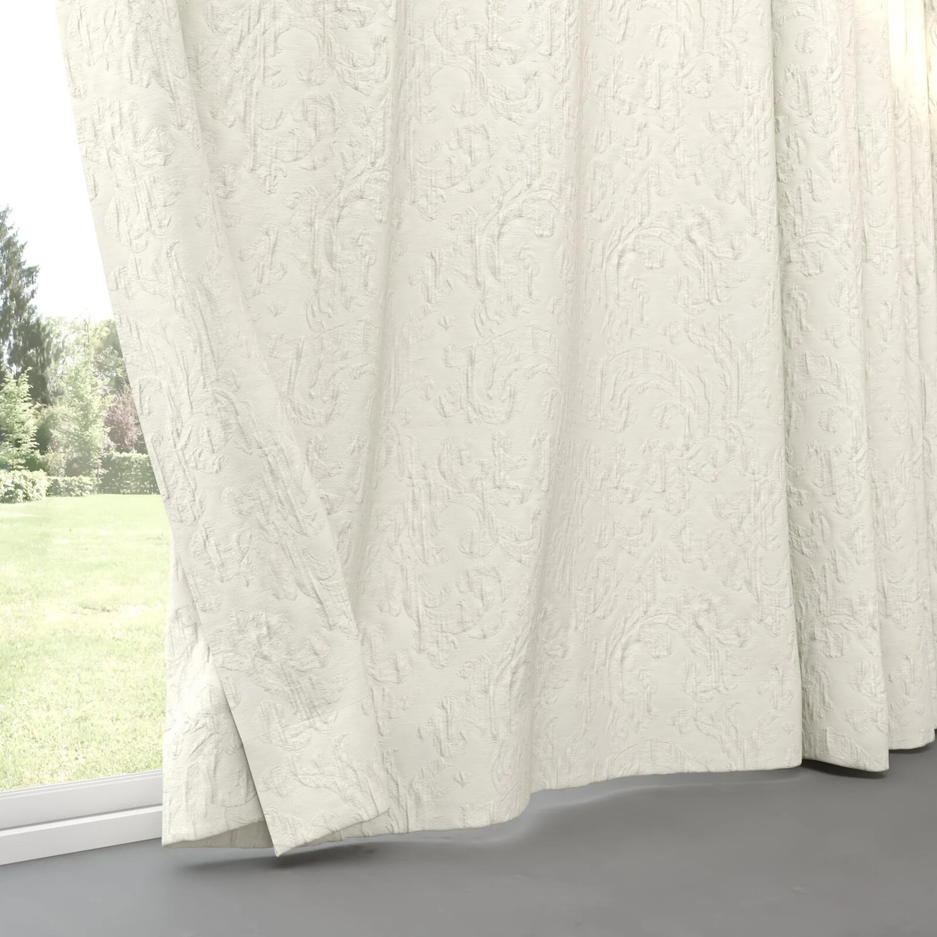 Bottom view of Juleste Sesame, pinch pleat