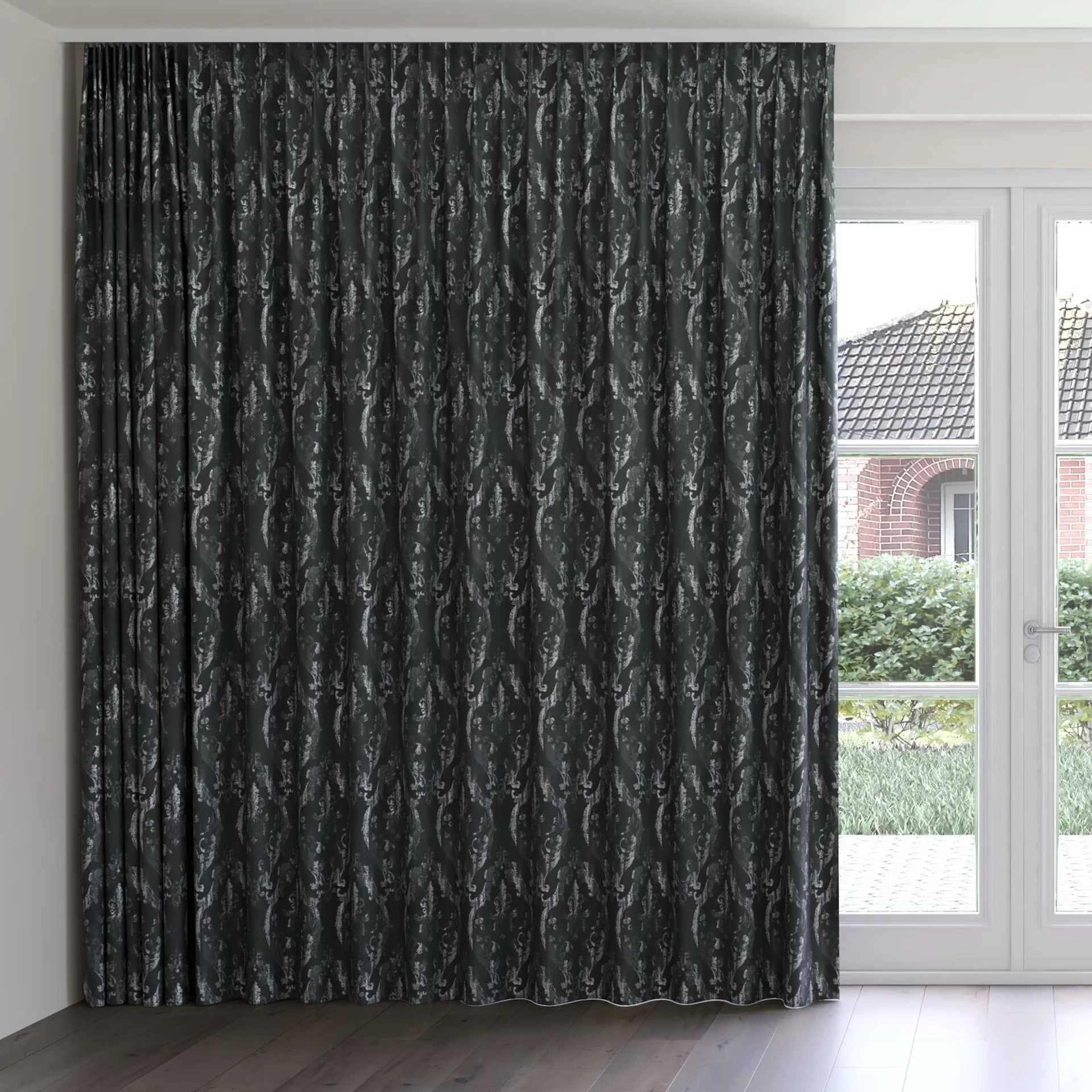 Front view of Congress Stellar, on curtain rail