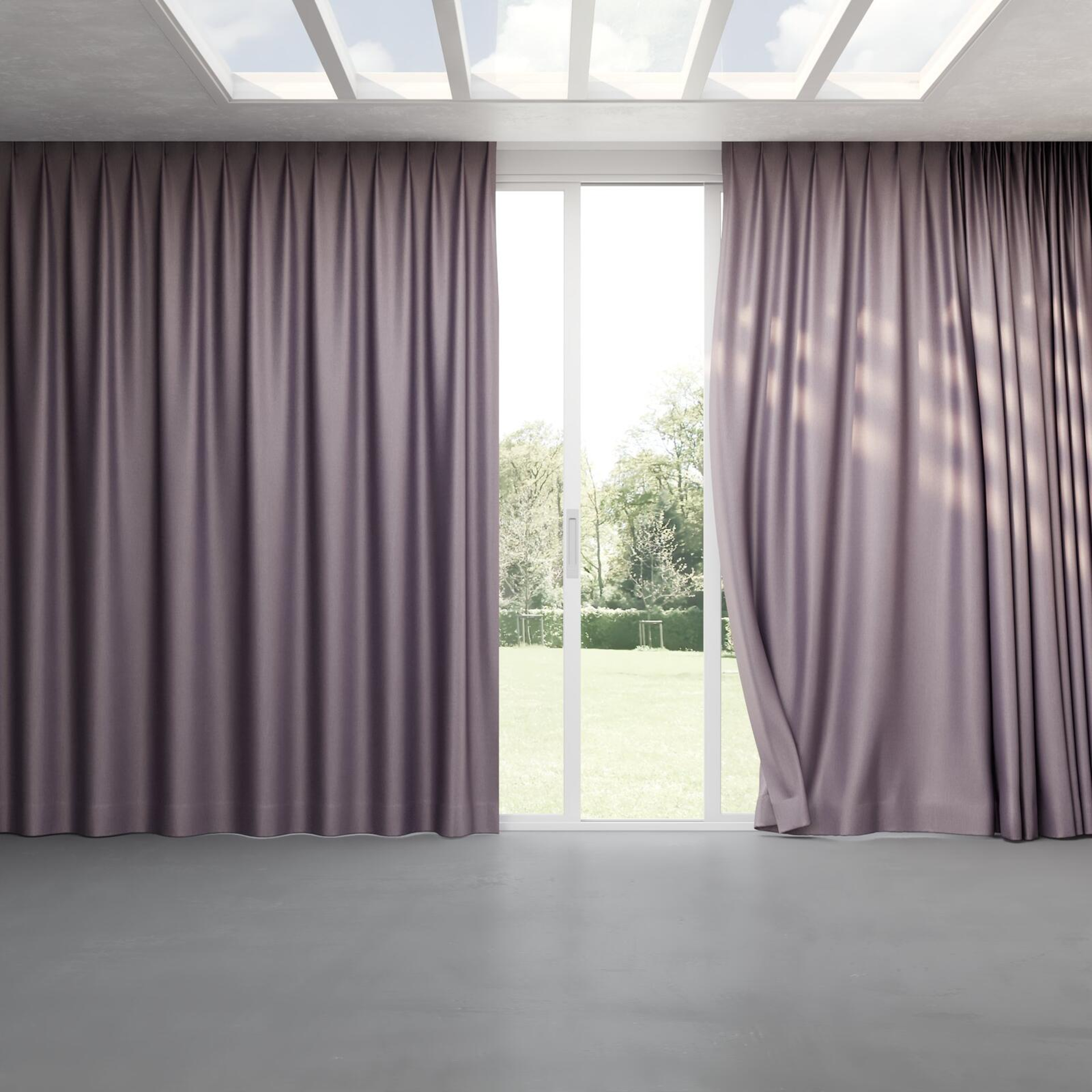 Full view of Matrix Parma, pinch pleat