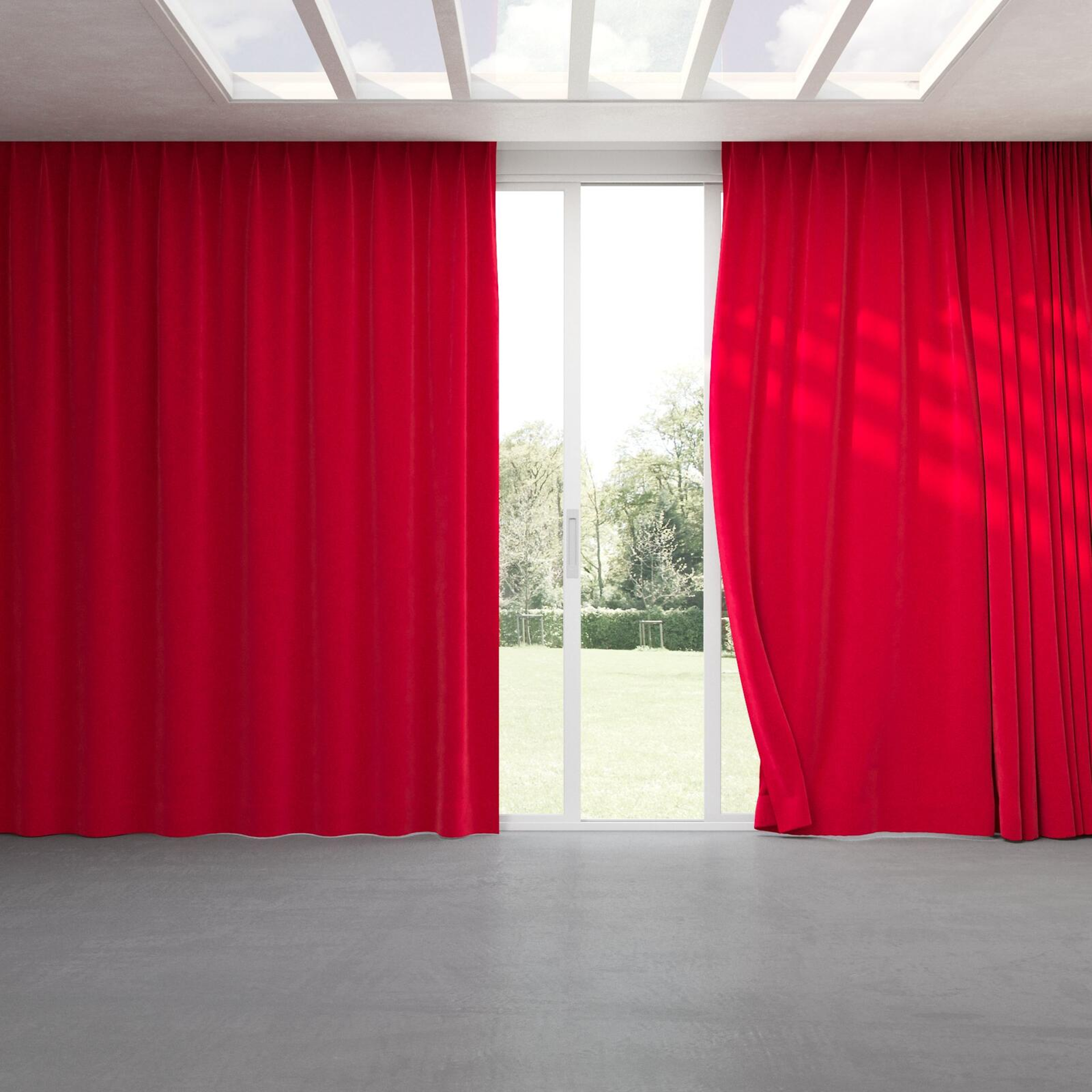 Full view of Moon Strawberry, pinch pleat