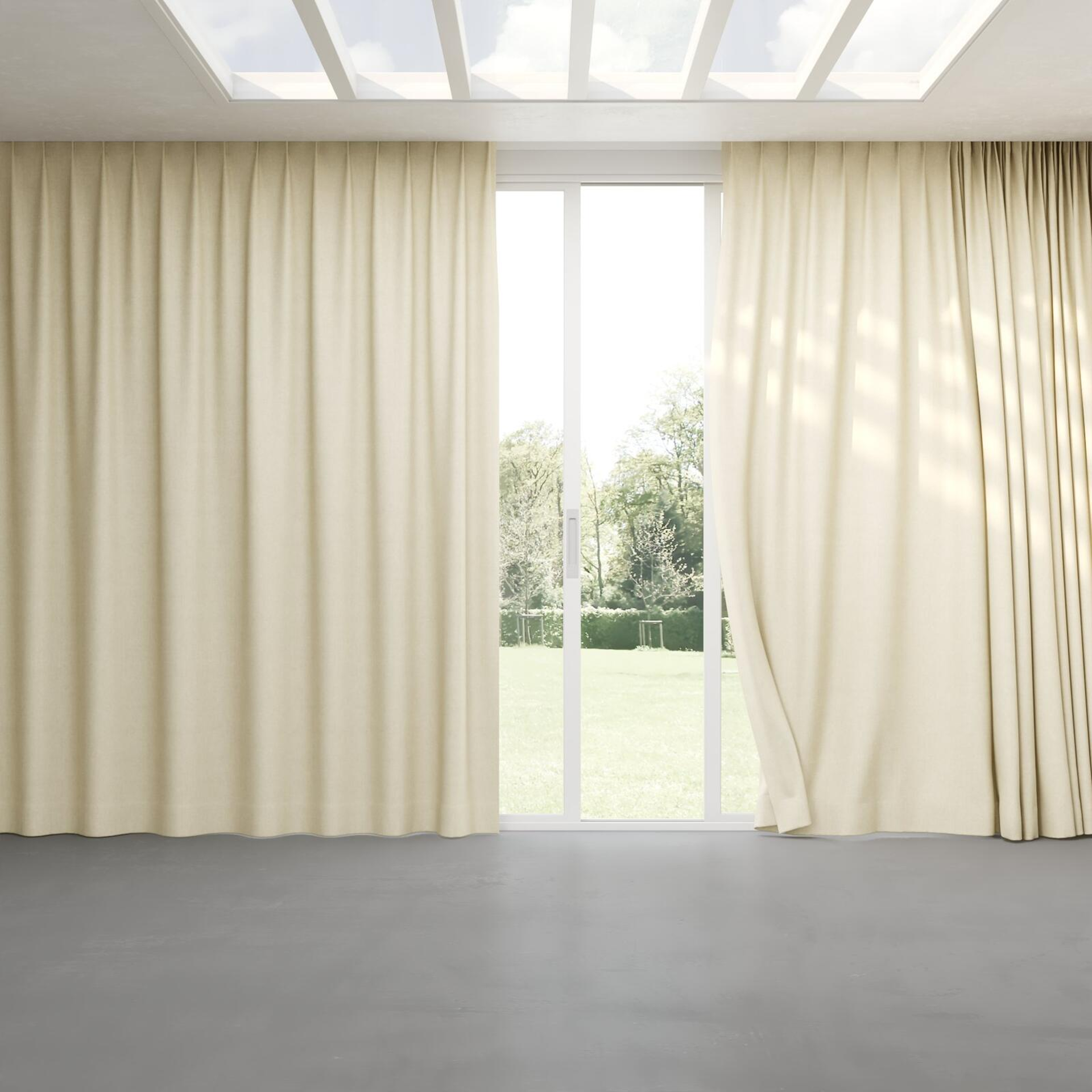 Full view of Rover Rattan, pinch pleat