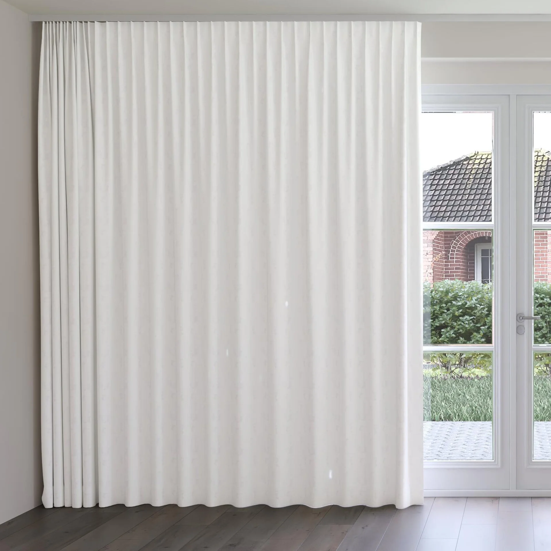 Front view of Innovation Pearl, on curtain rail
