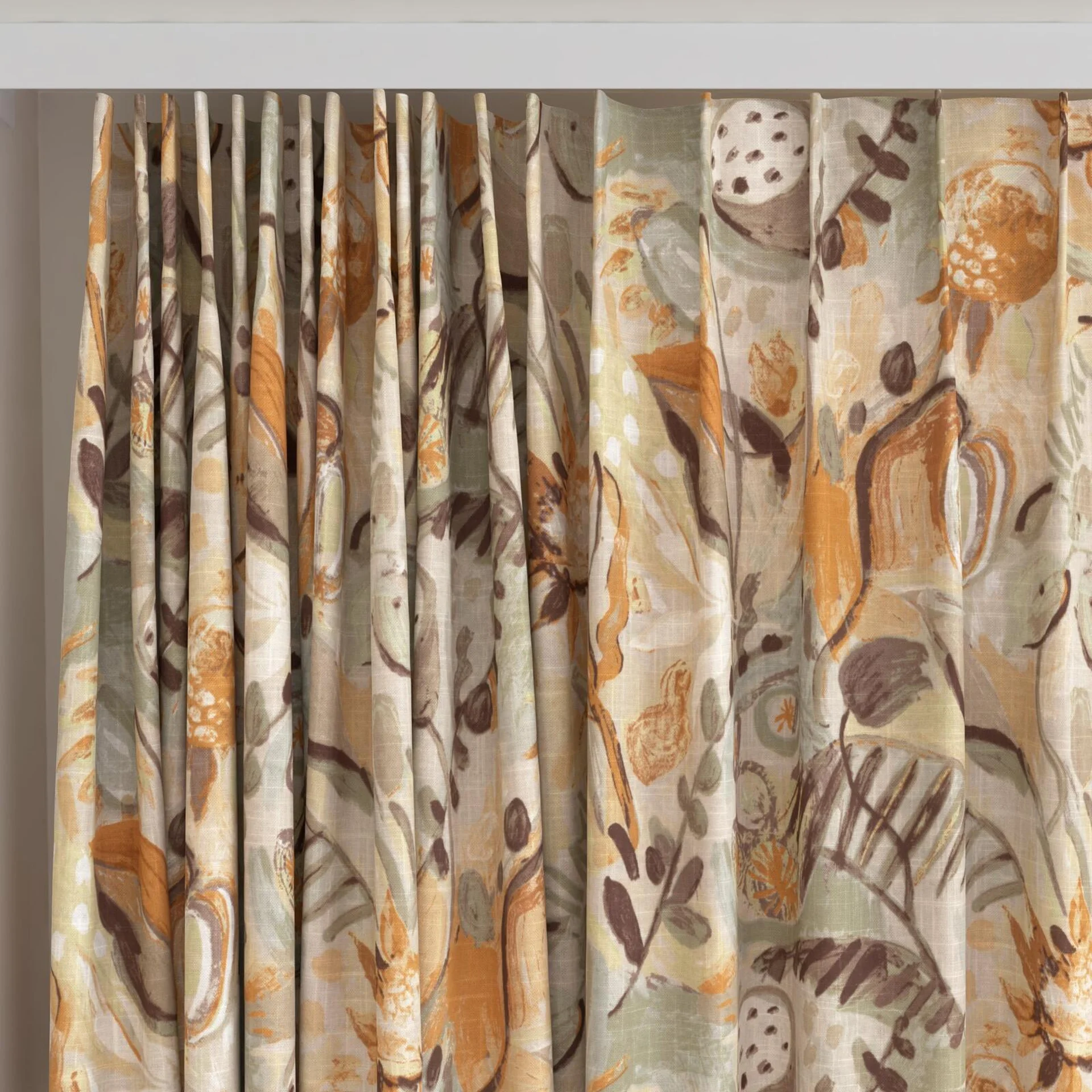 Top view of Charleston Ginger, on curtain rail