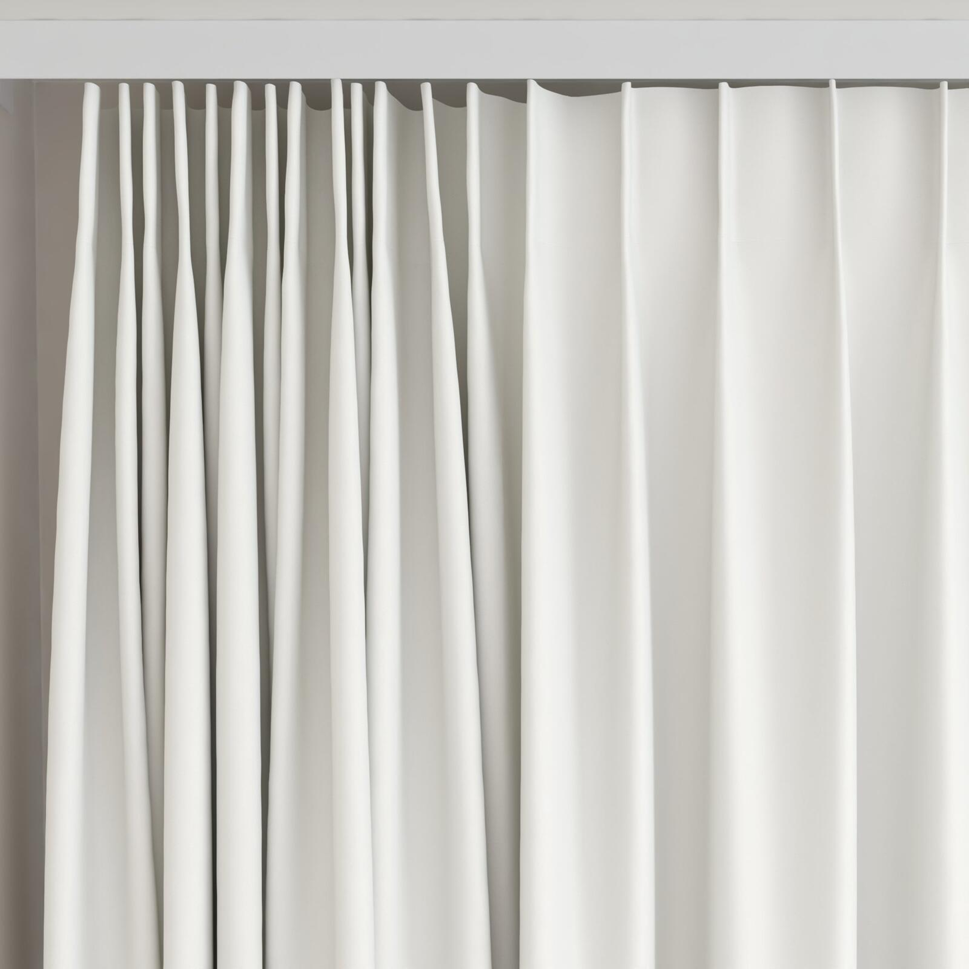 Top view of Blockbuster Pearl, on curtain rail