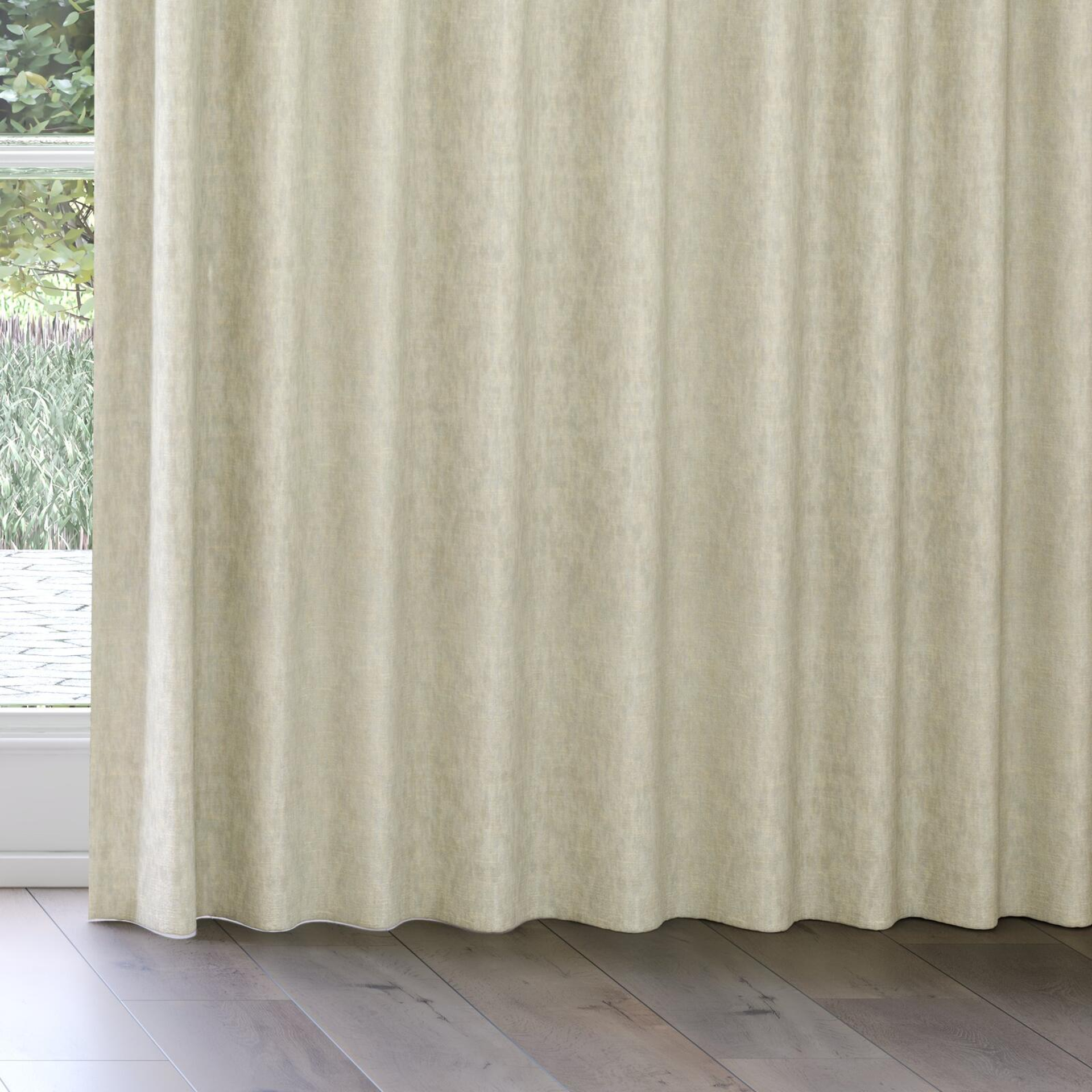 Bottom view of Renaissance Sand, on curtain rail