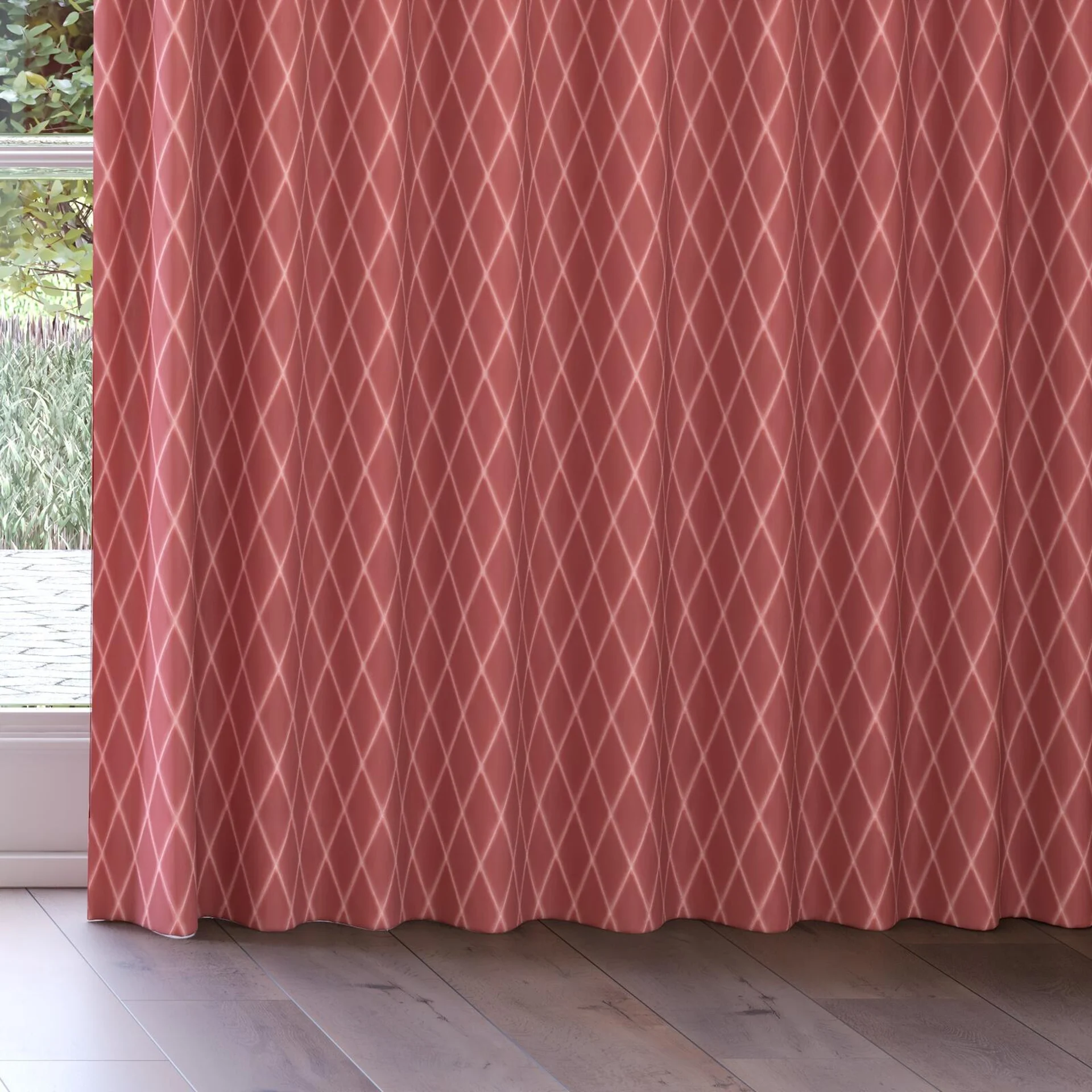 Bottom view of Pantheon Bellini, on curtain rail