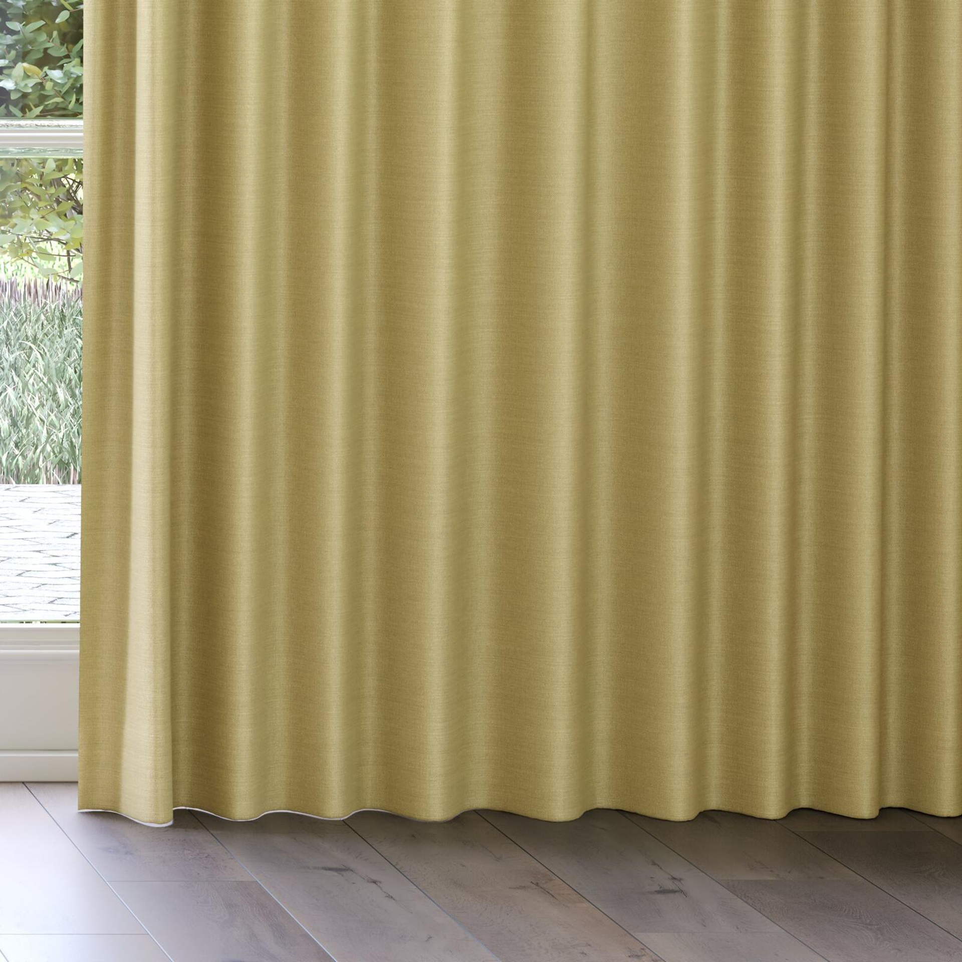 Bottom view of Linex Putty, on curtain rail