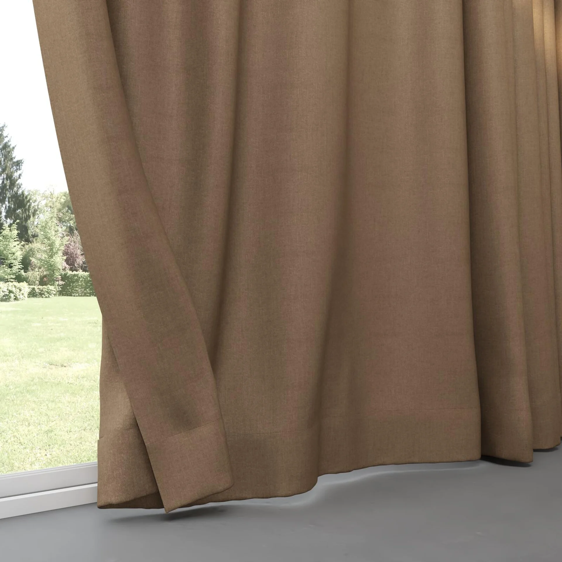 Bottom view of Cushy Kangaroo, pinch pleat