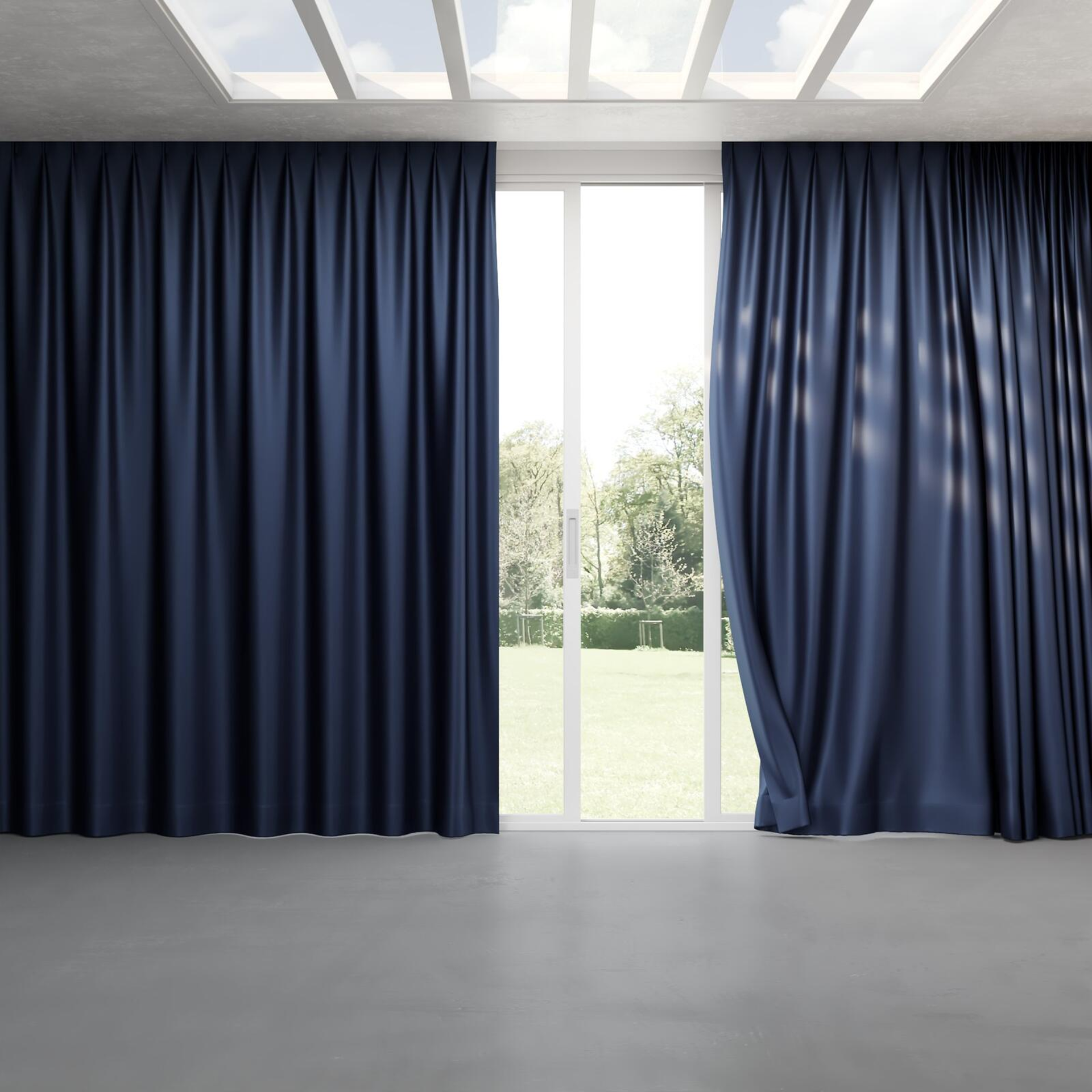 Full view of Moonbeam Stellar, pinch pleat