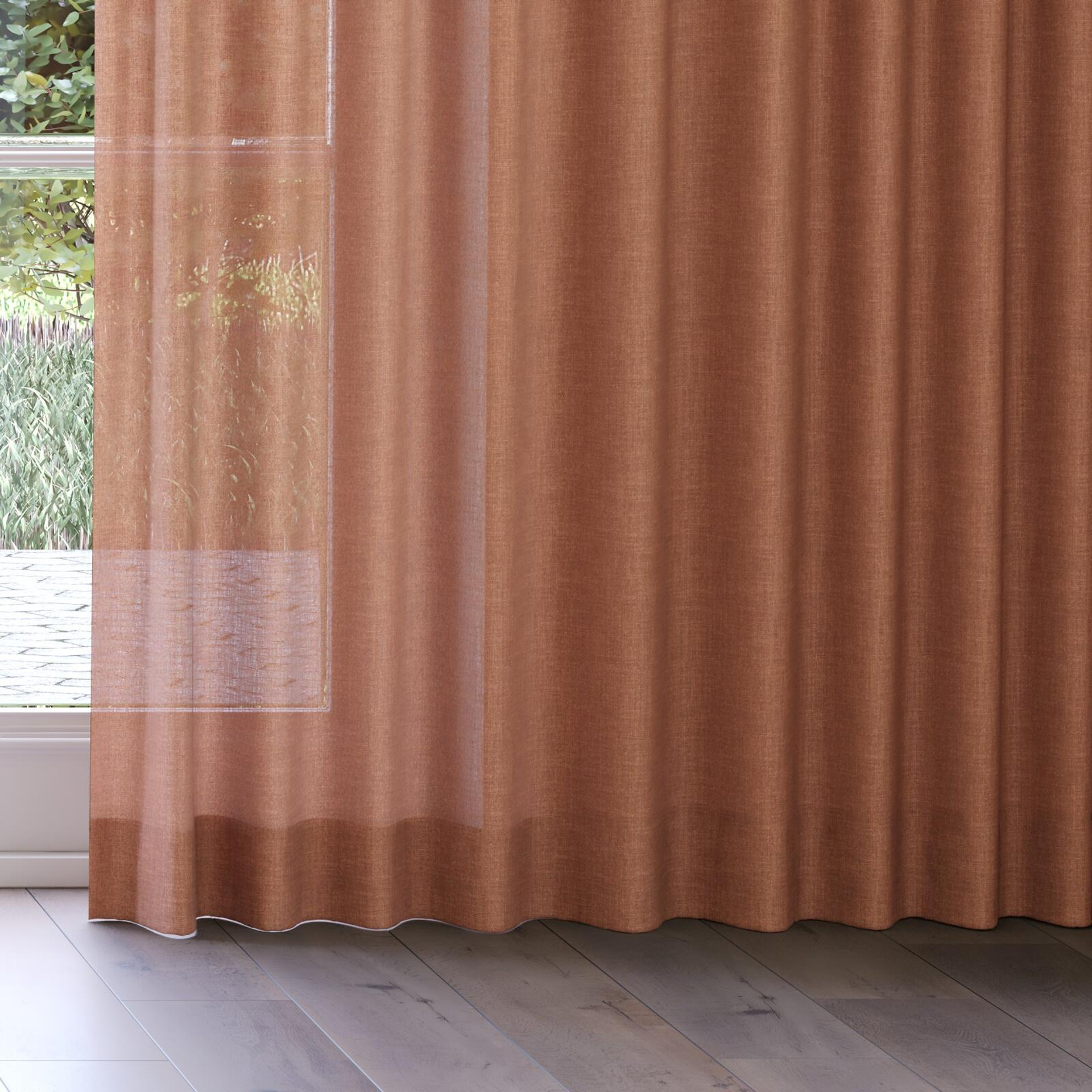 Bottom view of Motion Spice, on curtain rail