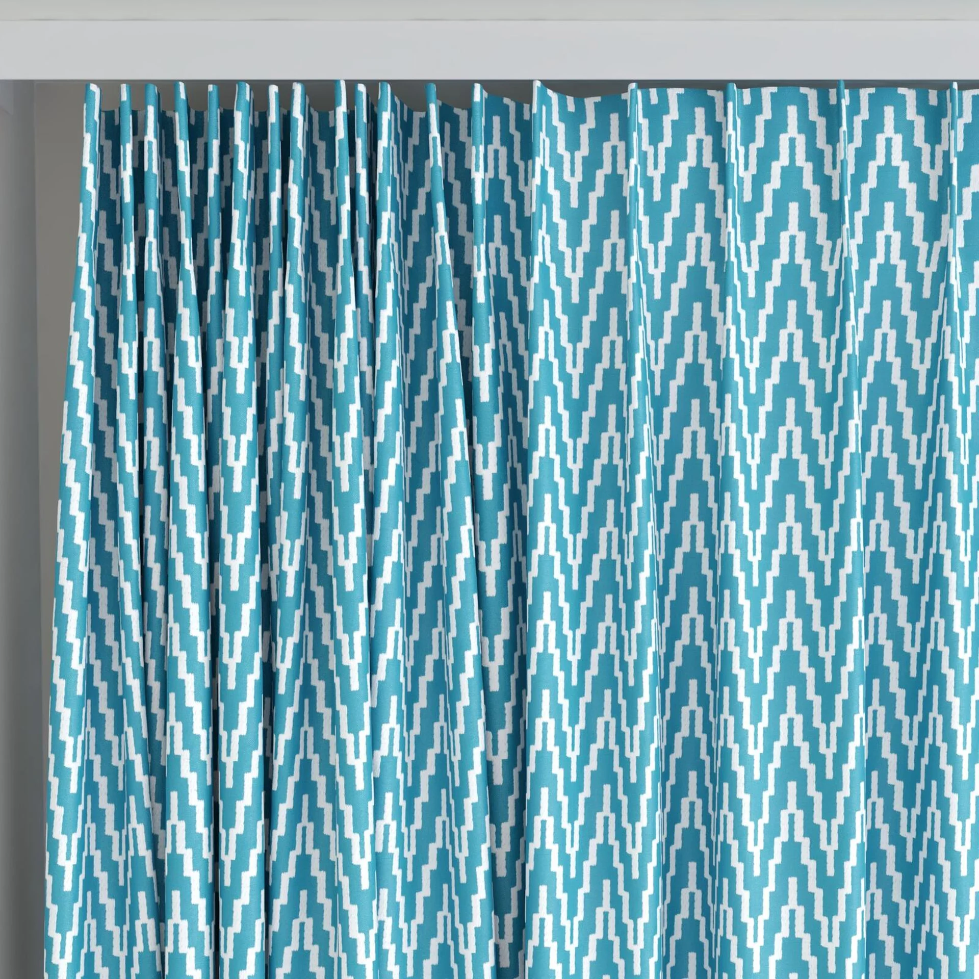Top view of Running Hydro, on curtain rail