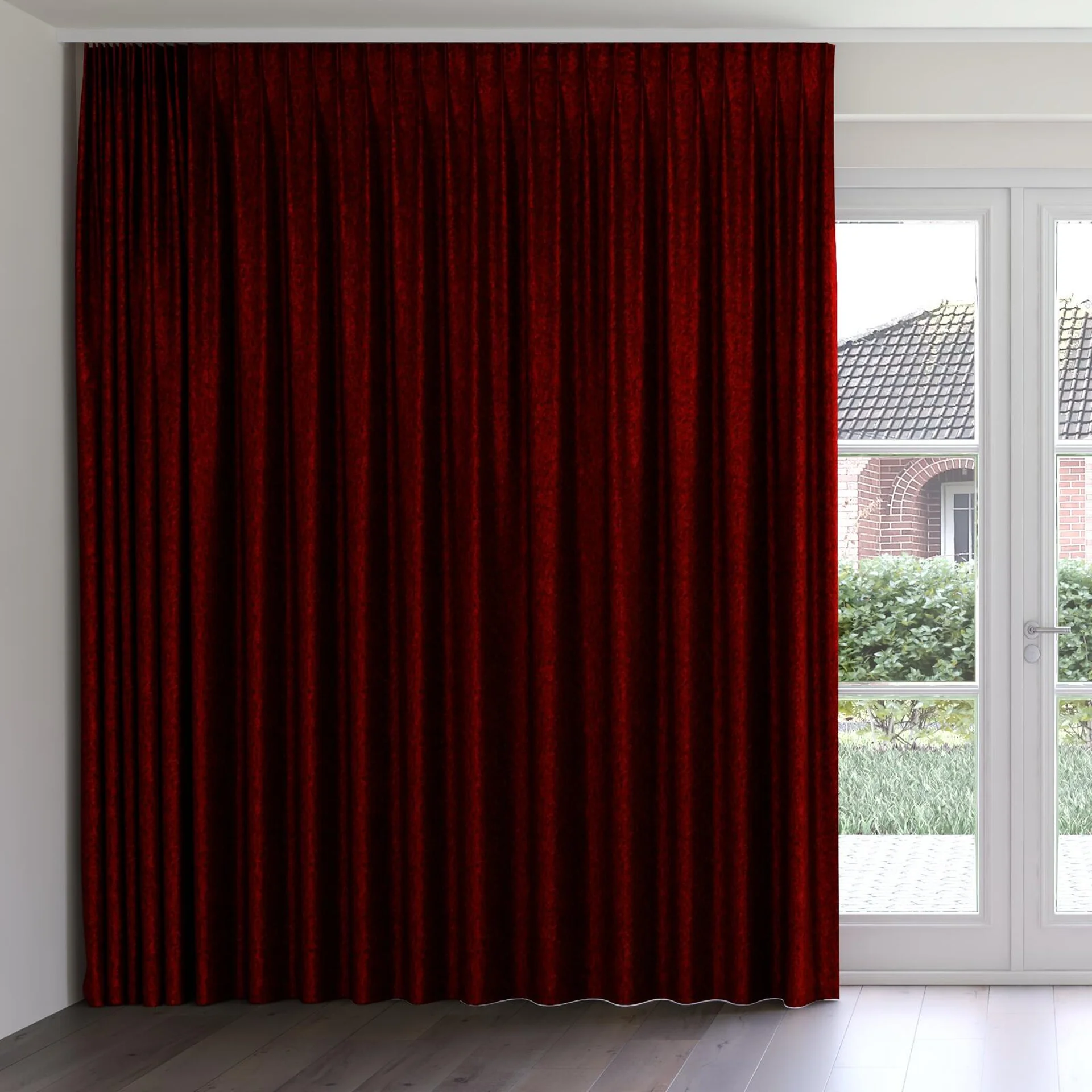 Front view of Opera Berry, on curtain rail