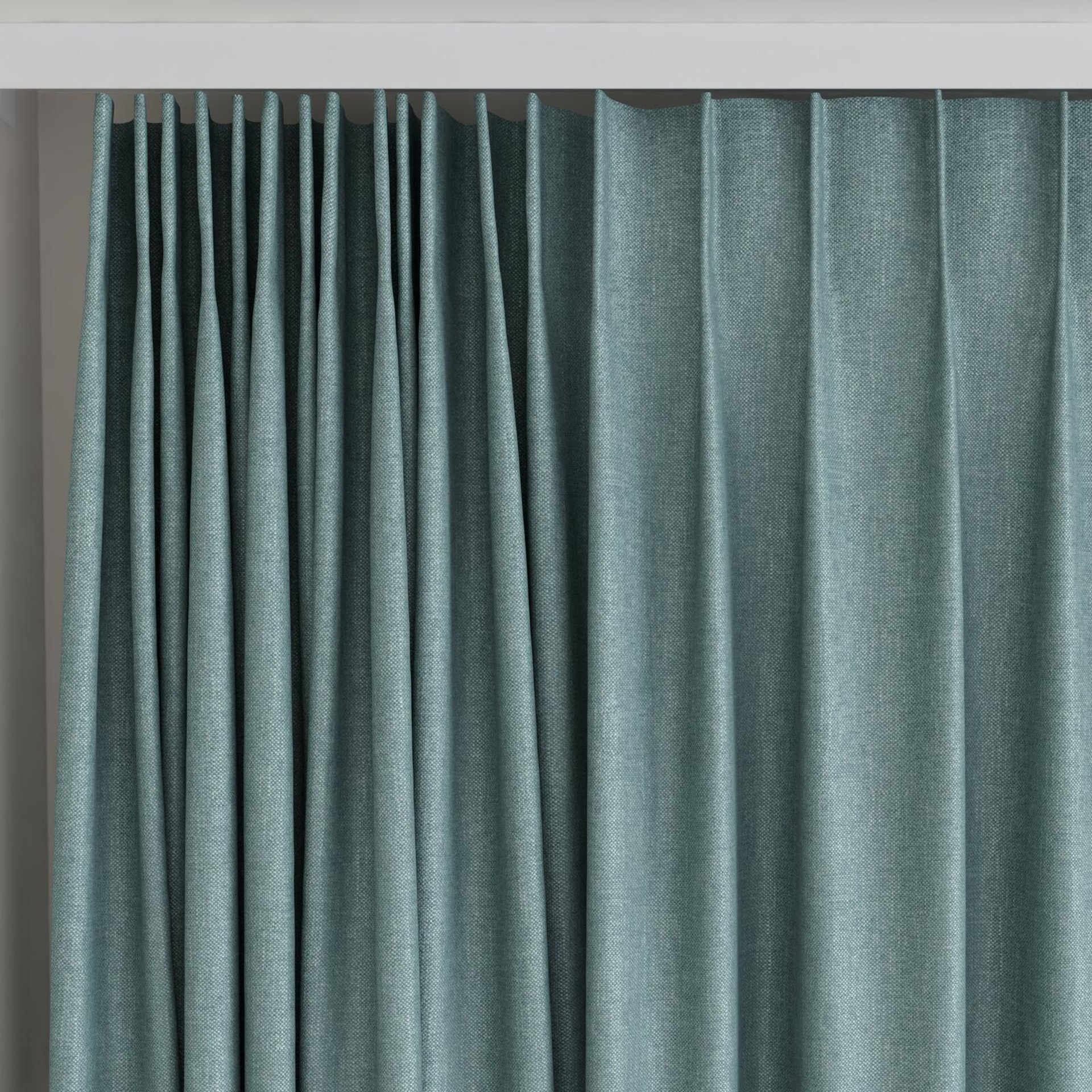 Top view of Perfecto Spa, on curtain rail