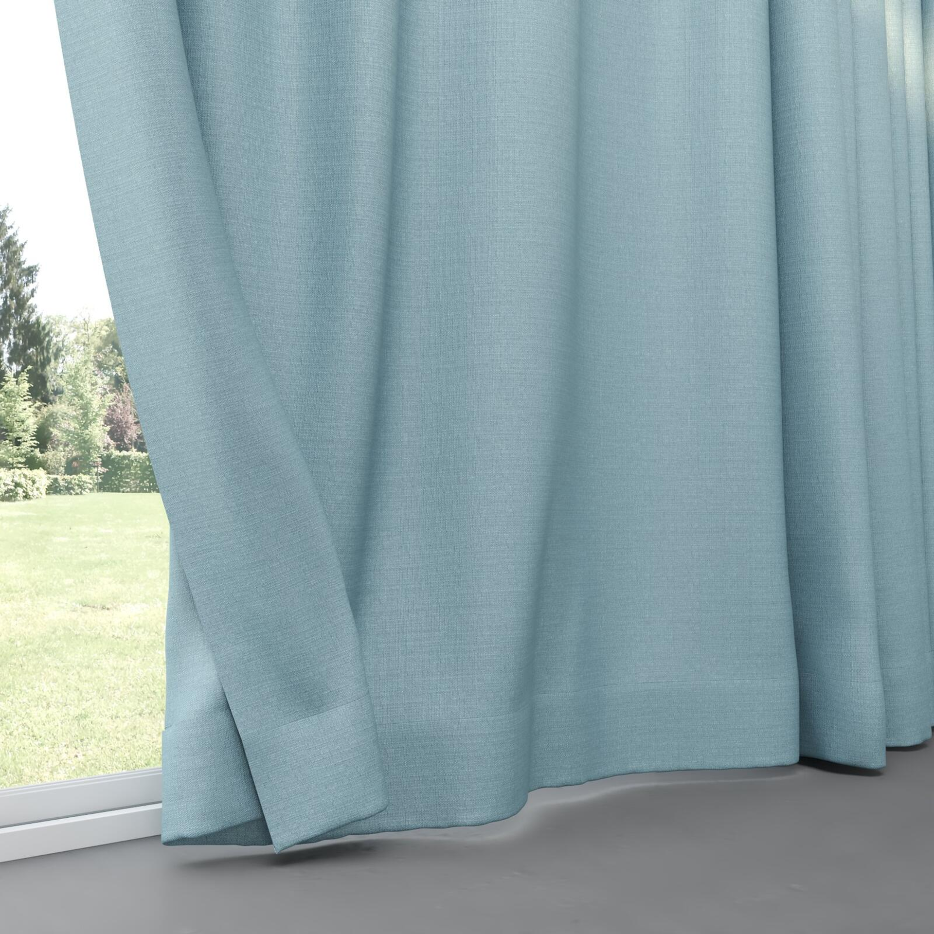 Bottom view of Linex Spa, pinch pleat