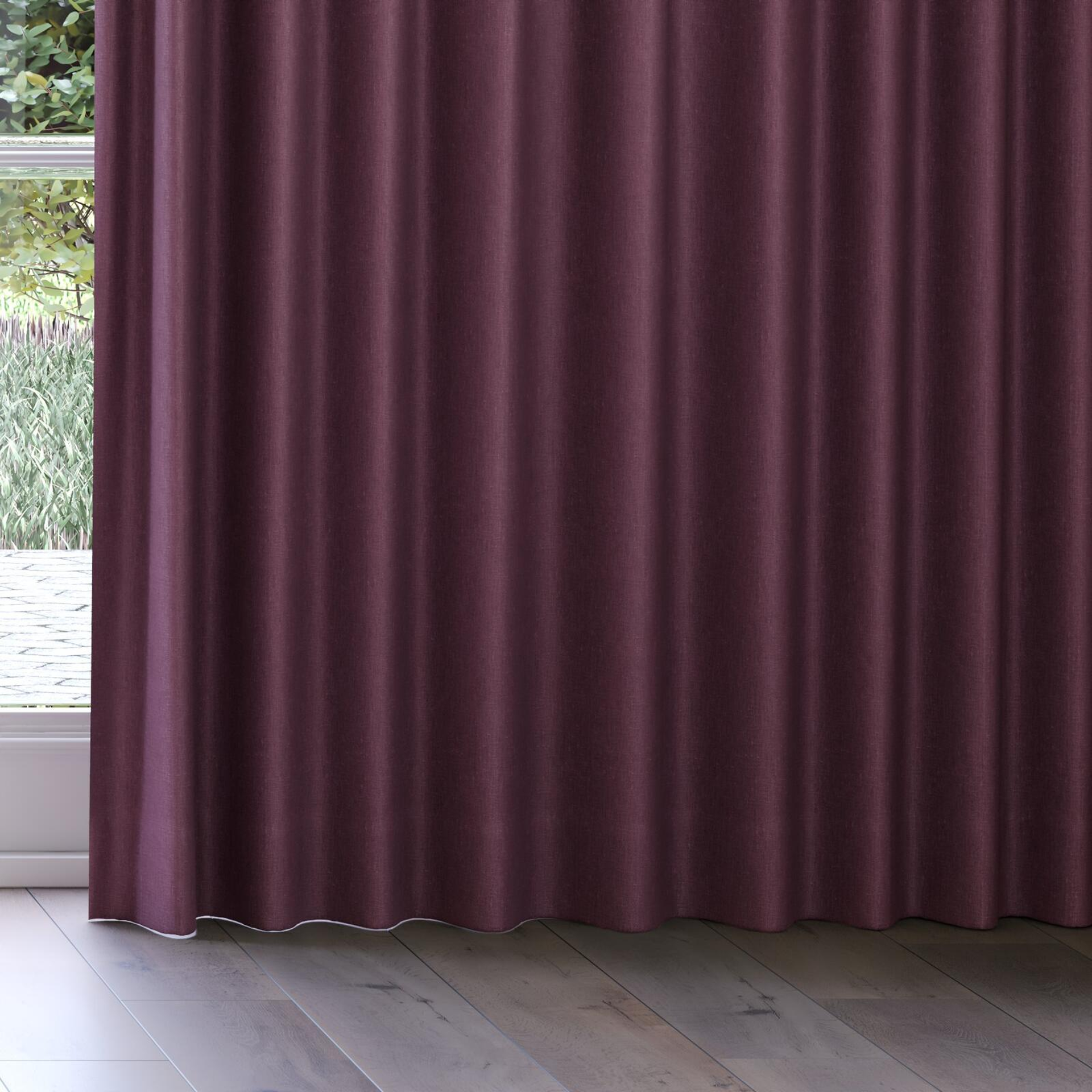 Bottom view of Rover Grape, on curtain rail