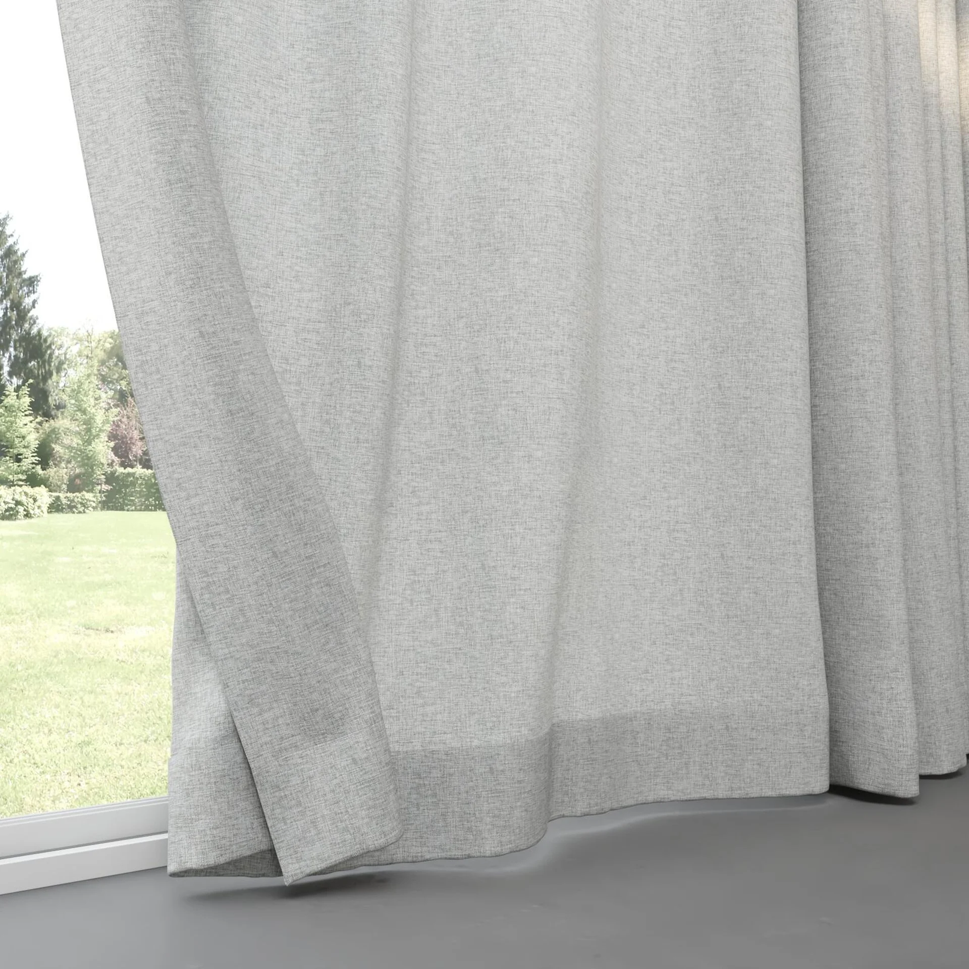 Bottom view of Envoy 2 Cement 320cm, pinch pleat