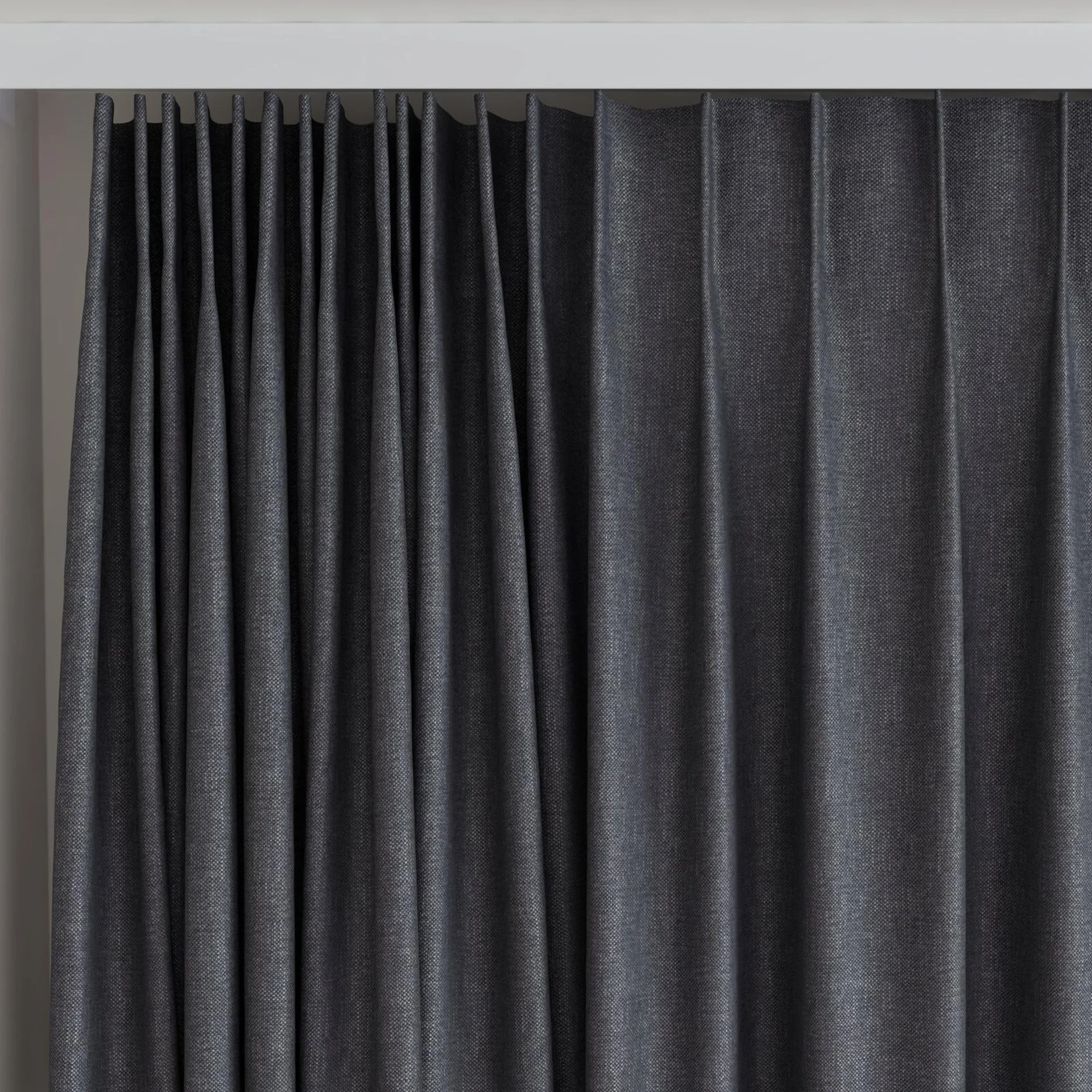 Top view of Perfecto Shark, on curtain rail
