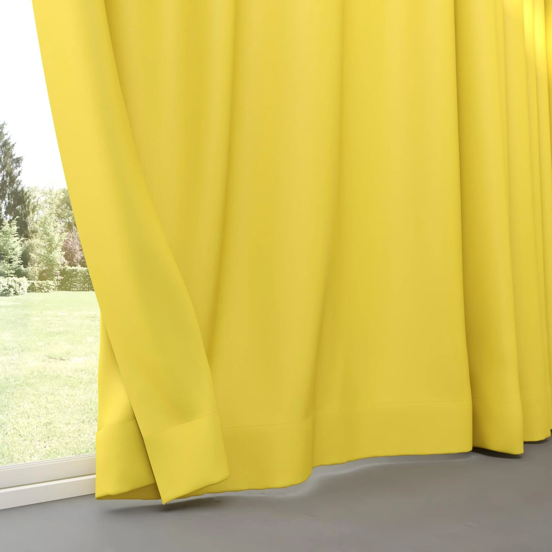 Bottom view of Blockbuster Buttercup, pinch pleat