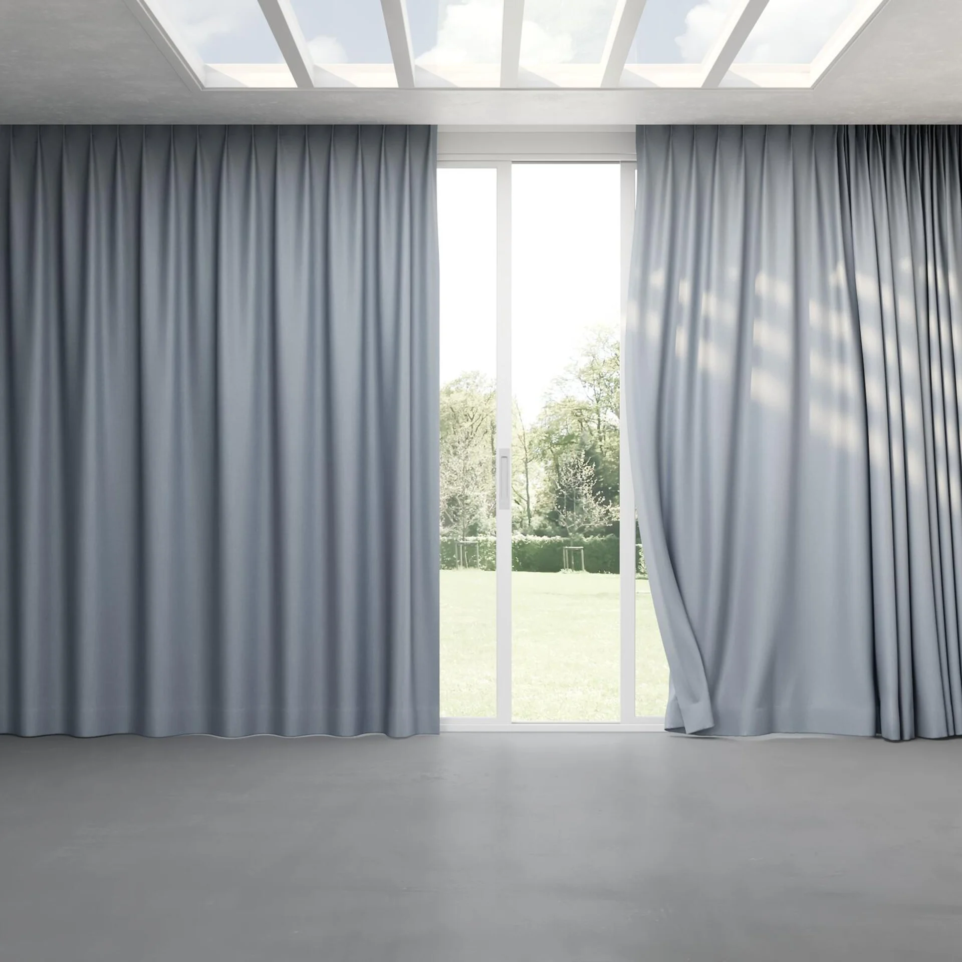 Full view of Naturama Aluminium, pinch pleat