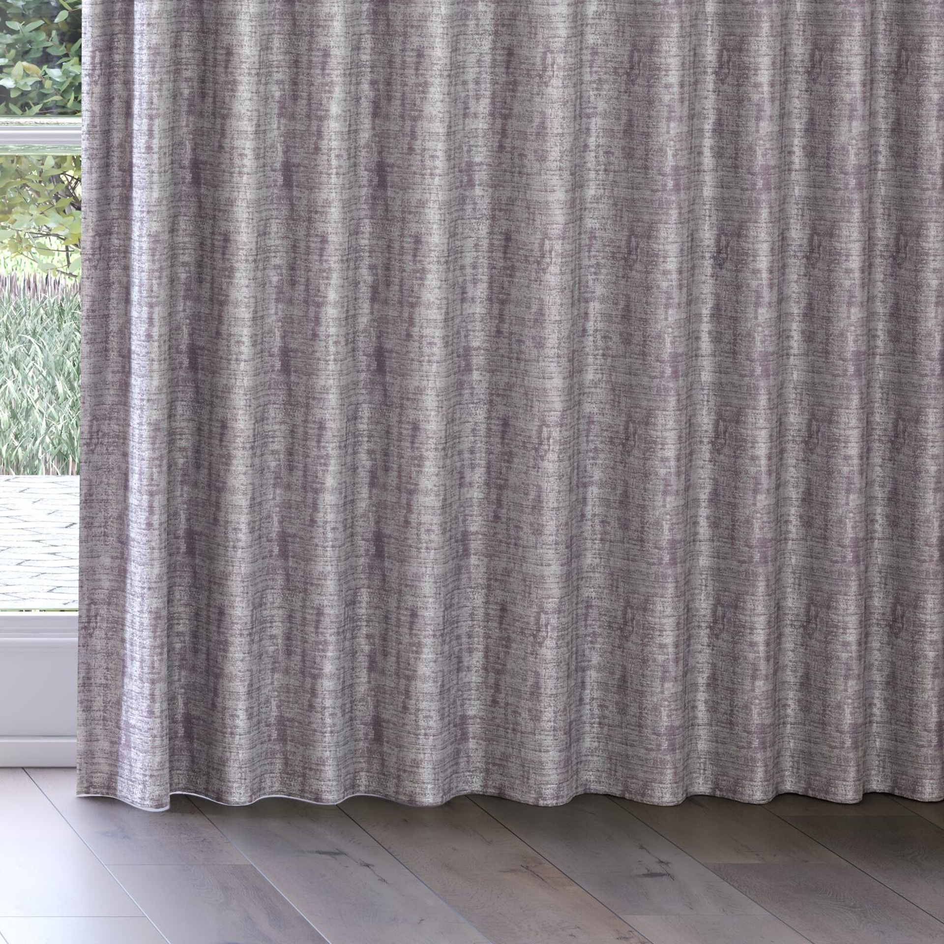 Bottom view of Member Twilight, on curtain rail