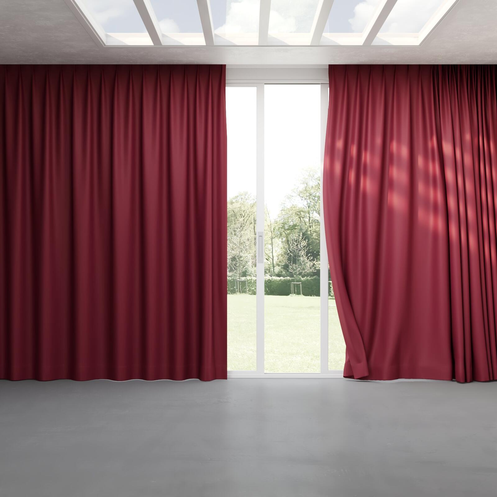 Full view of Blockbuster Bordeaux, pinch pleat
