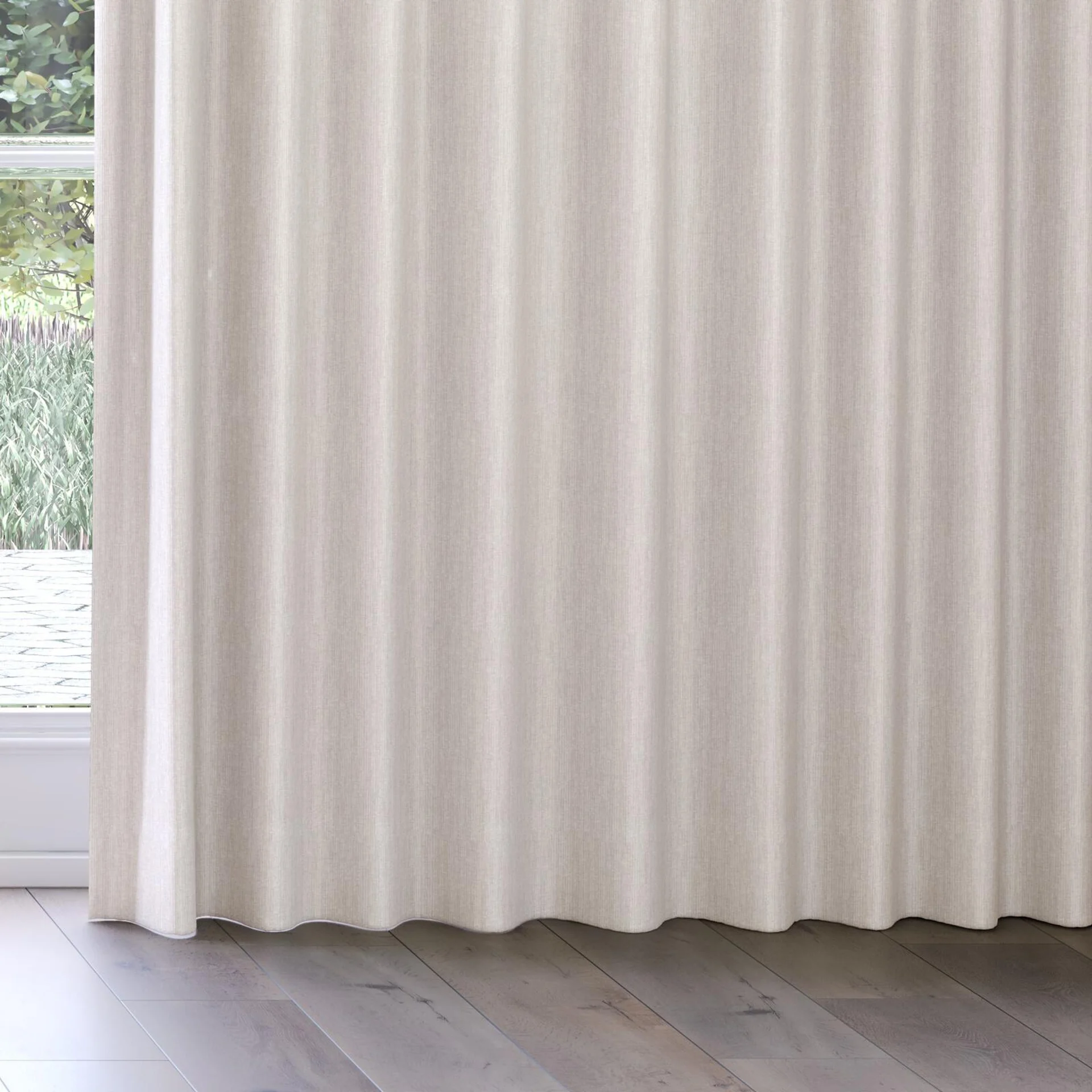 Bottom view of Hombre Iceberg, on curtain rail
