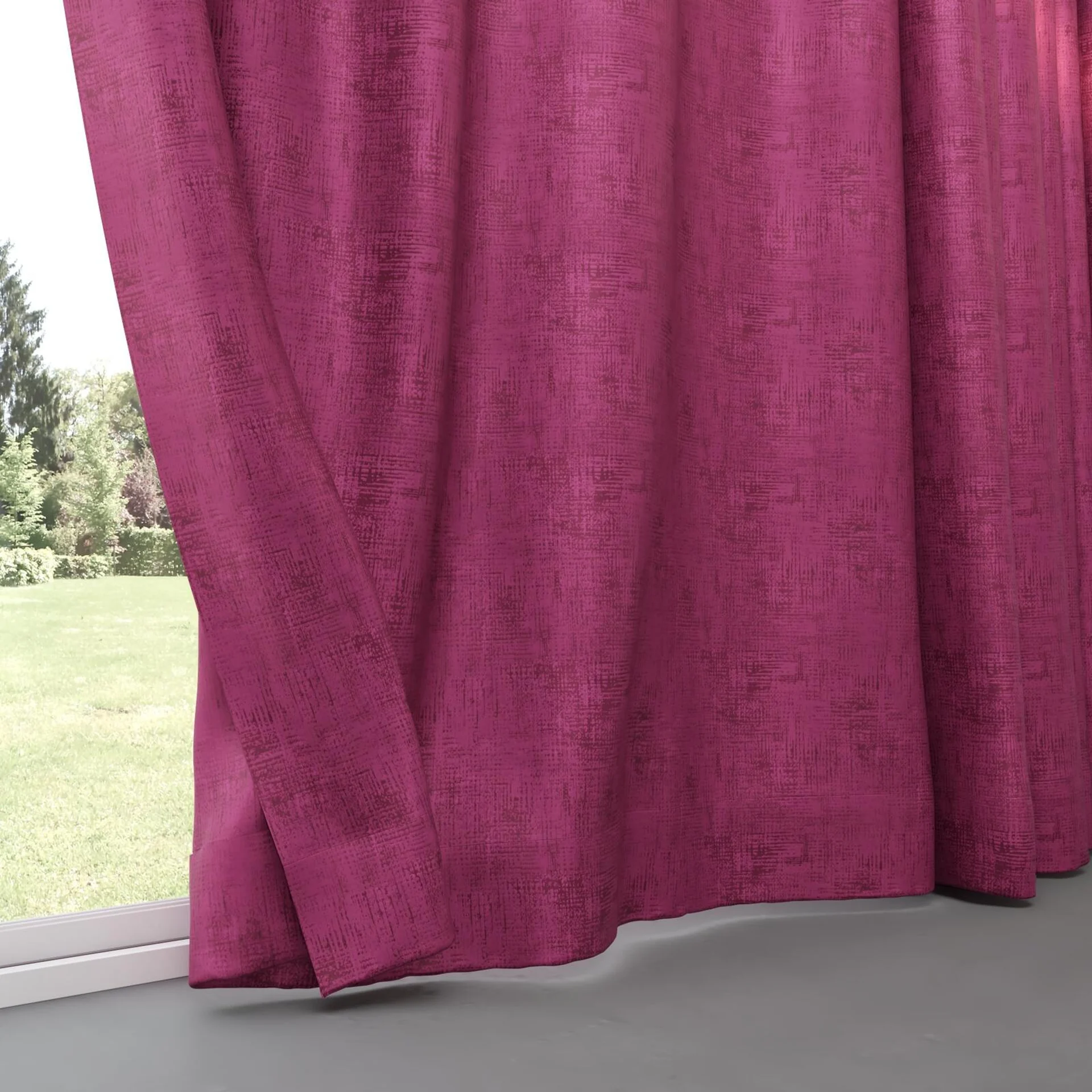Bottom view of Gloria Peony, pinch pleat