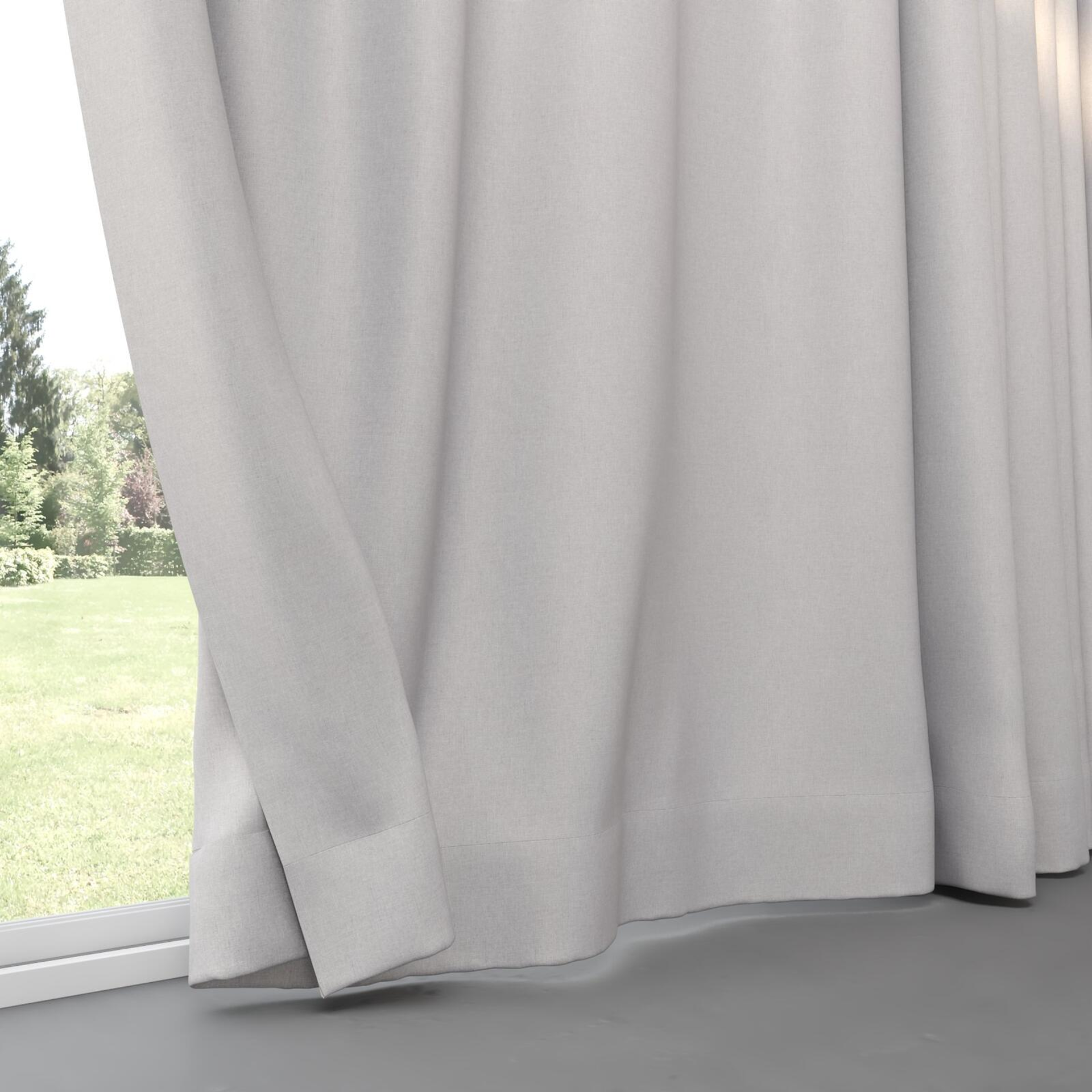 Bottom view of Re Delis Silver, pinch pleat