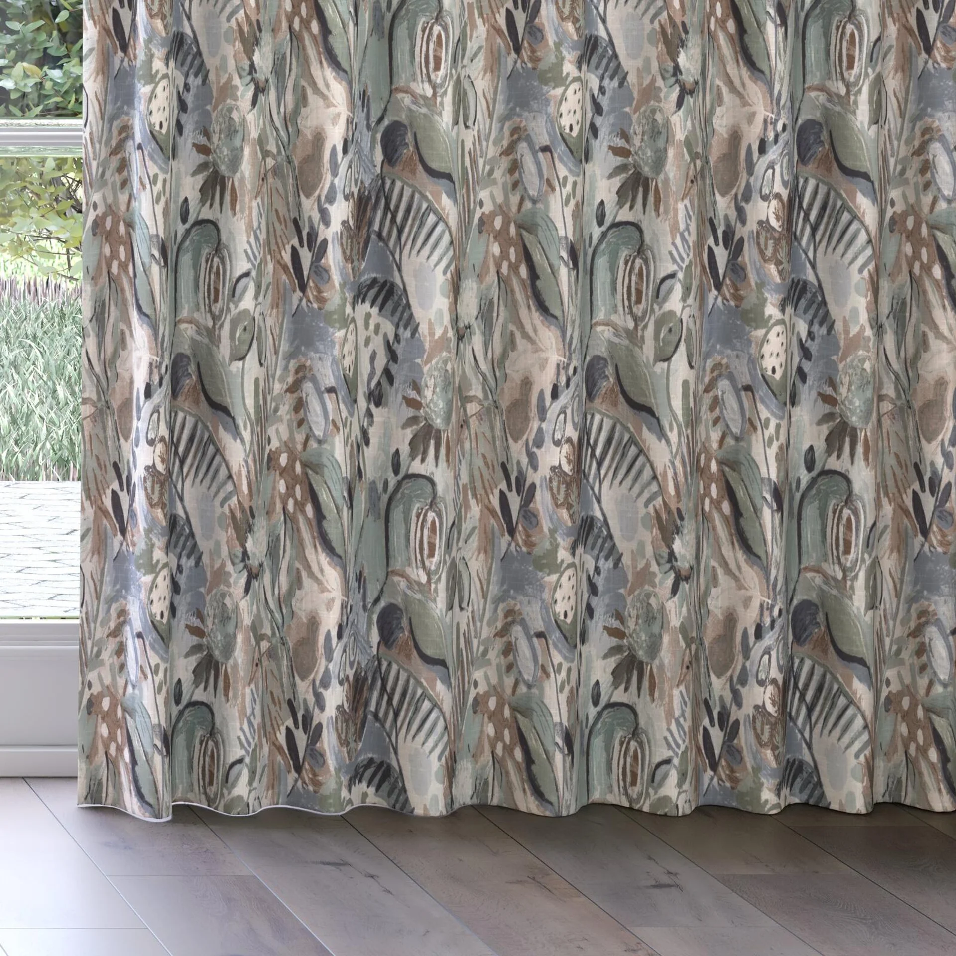 Bottom view of Charleston Mineral, on curtain rail