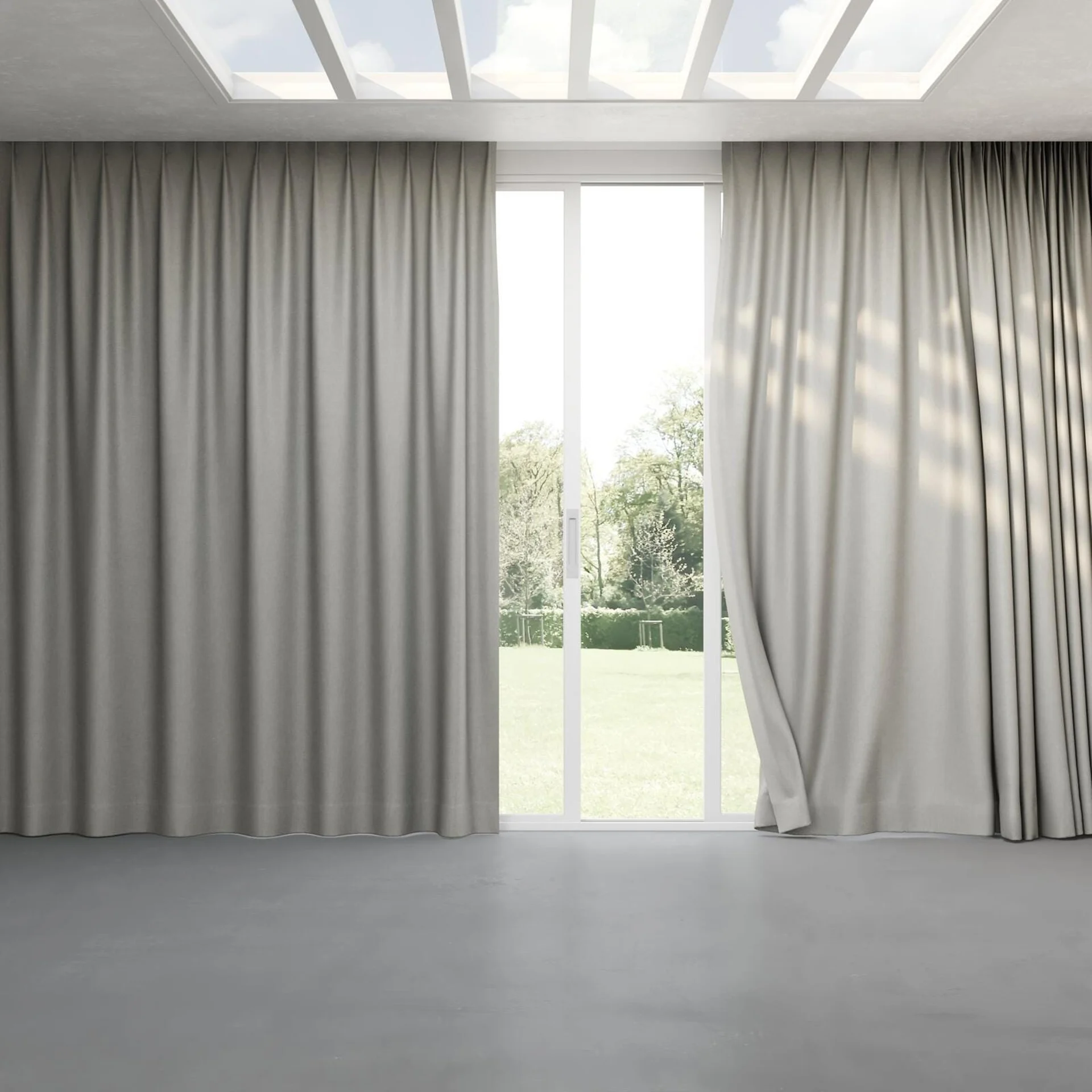 Full view of Bronco Aluminium, pinch pleat