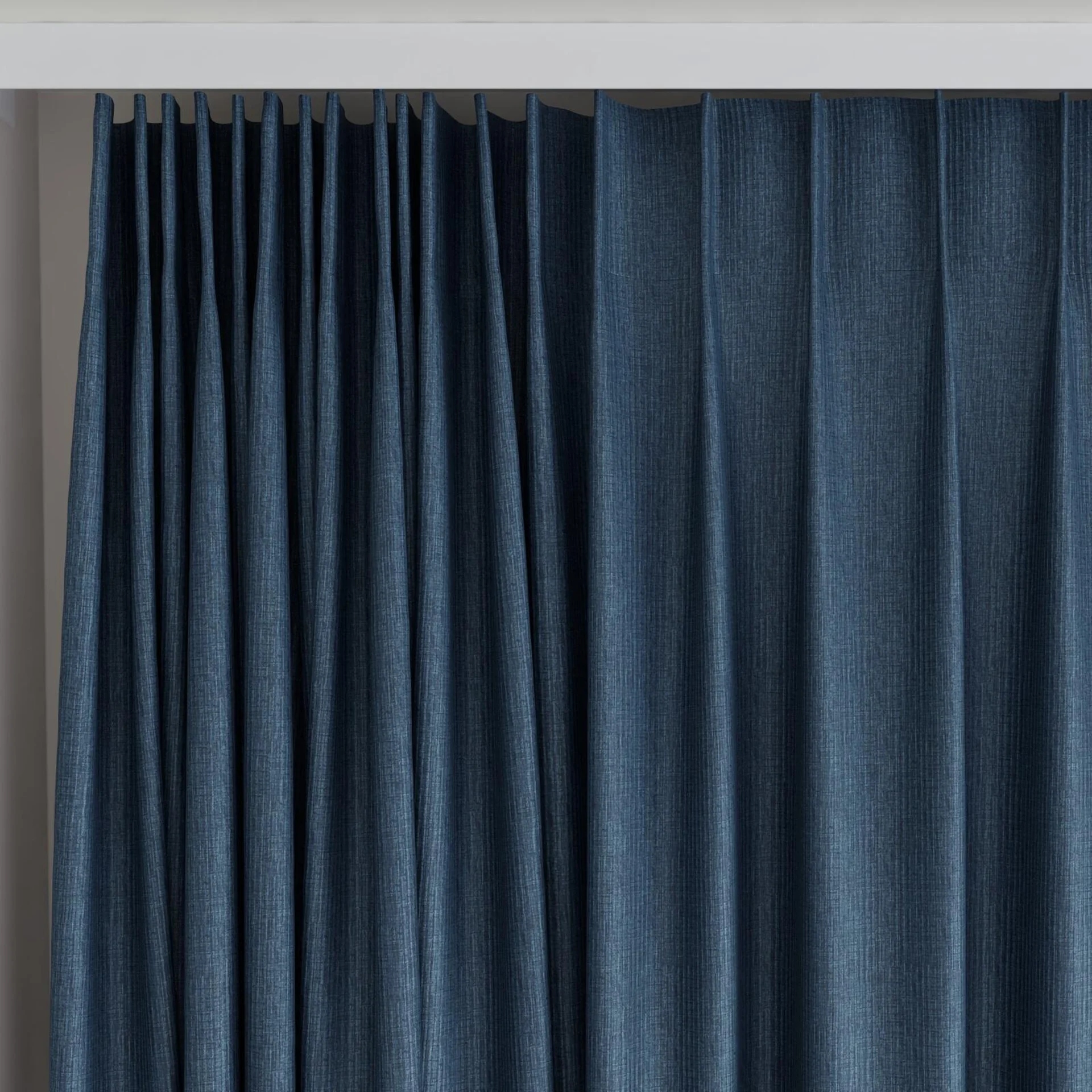 Top view of Hombre Petrol, on curtain rail