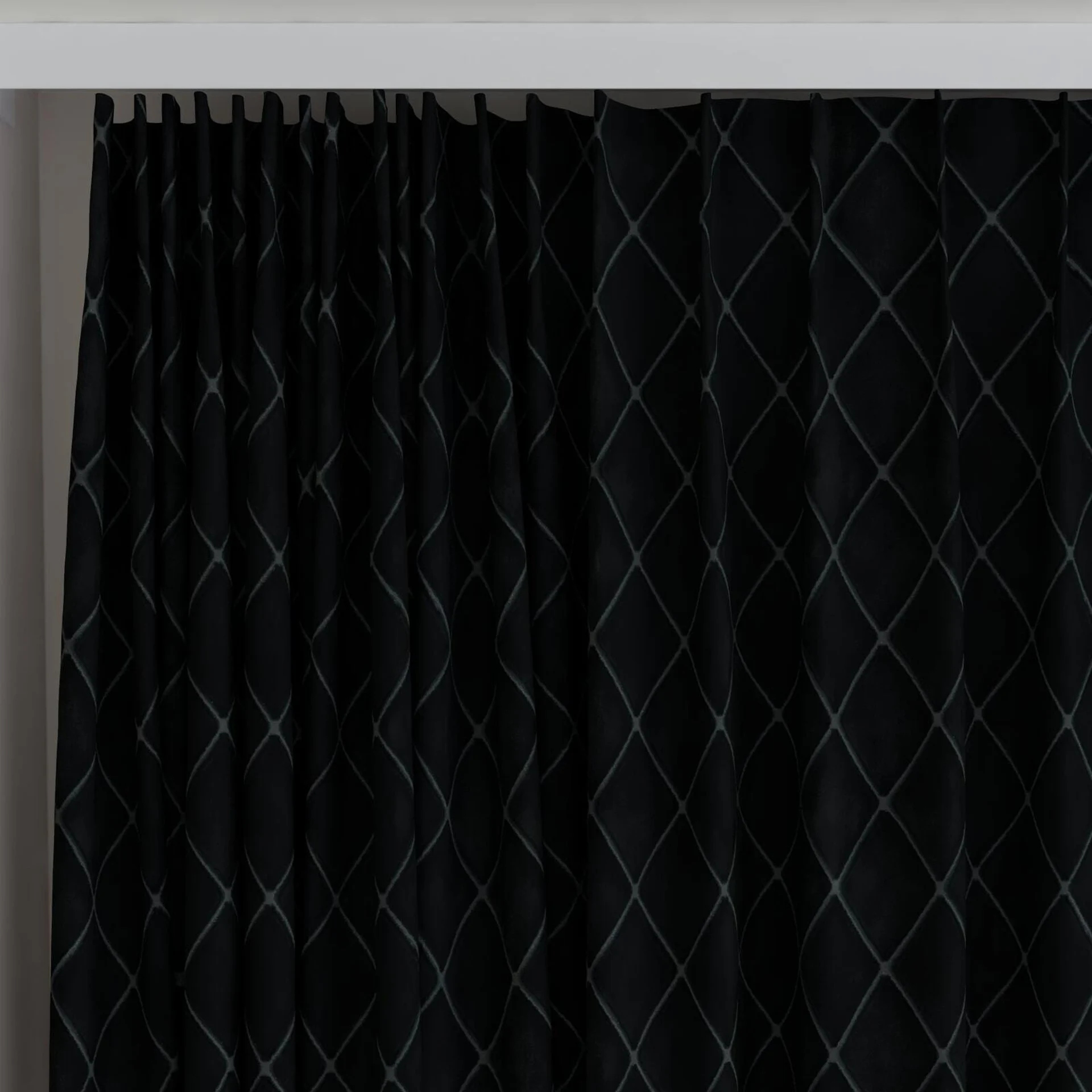 Top view of Pantheon Onyx, on curtain rail