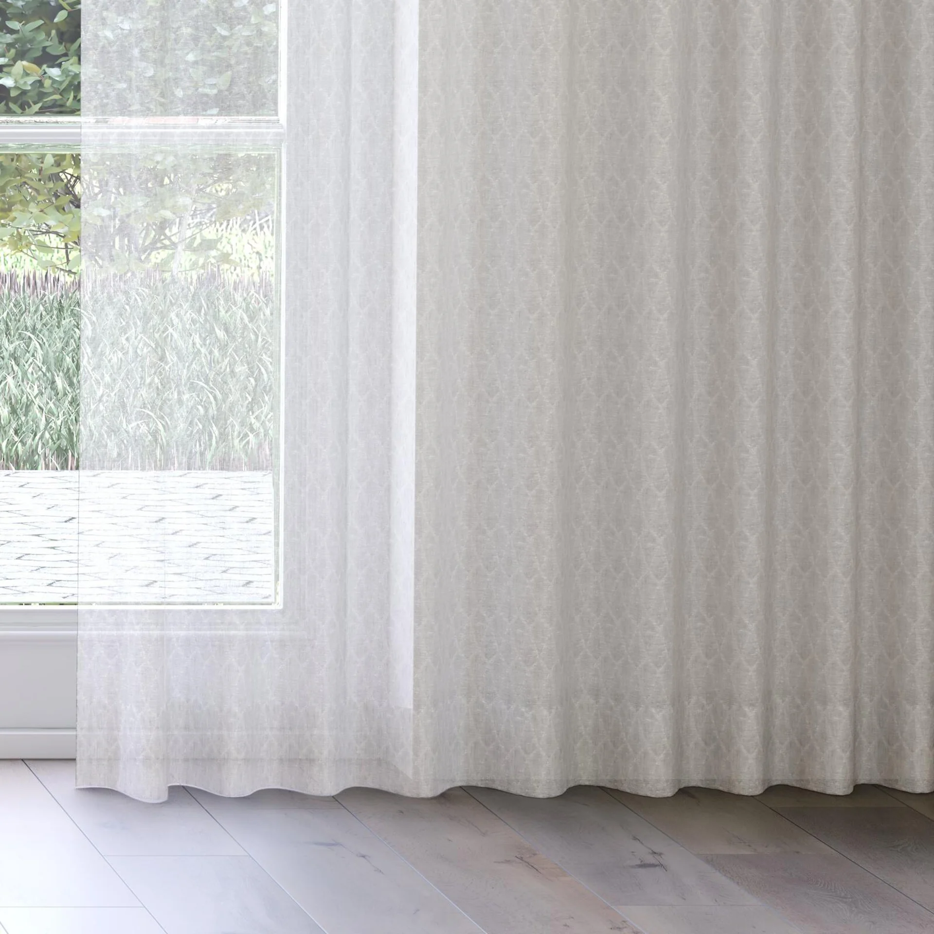 Bottom view of Marie Mist, on curtain rail