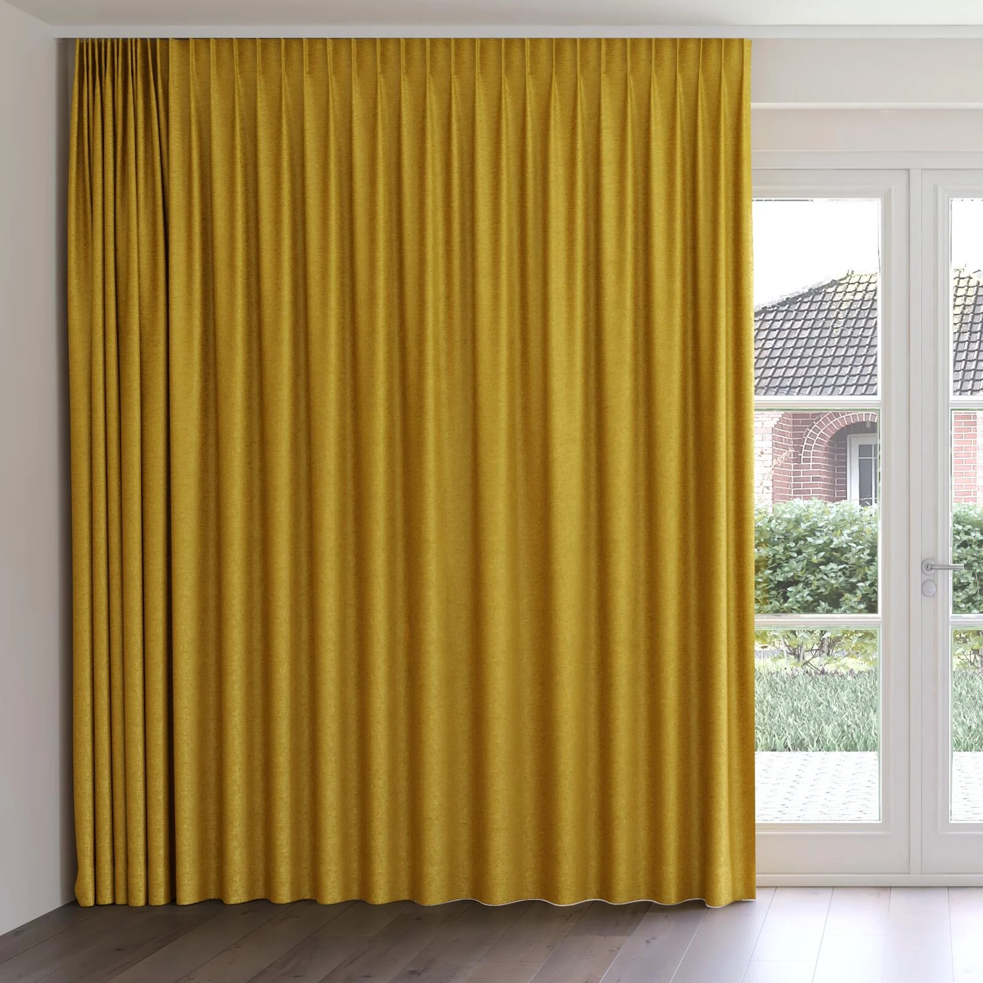 Front view of Monsieur Nugget, on curtain rail