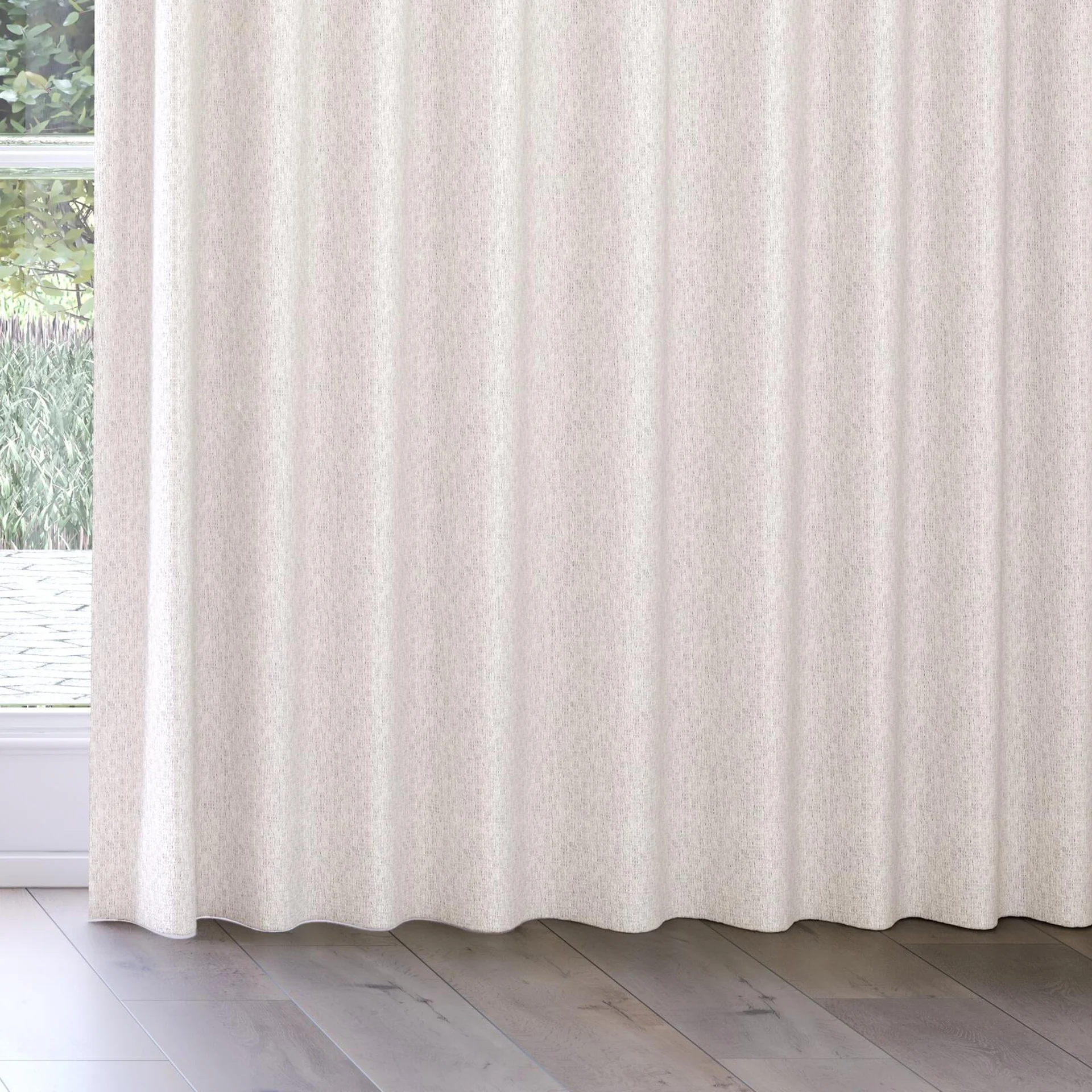 Bottom view of Cestino Bone, on curtain rail